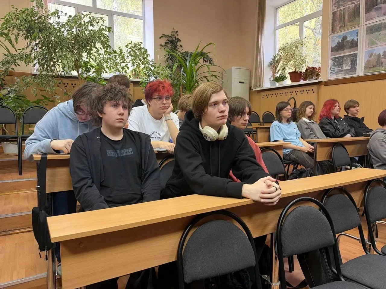 Студенты многопрофильного колледжа БГИТУ продолжают просмотры документальных фильмов.