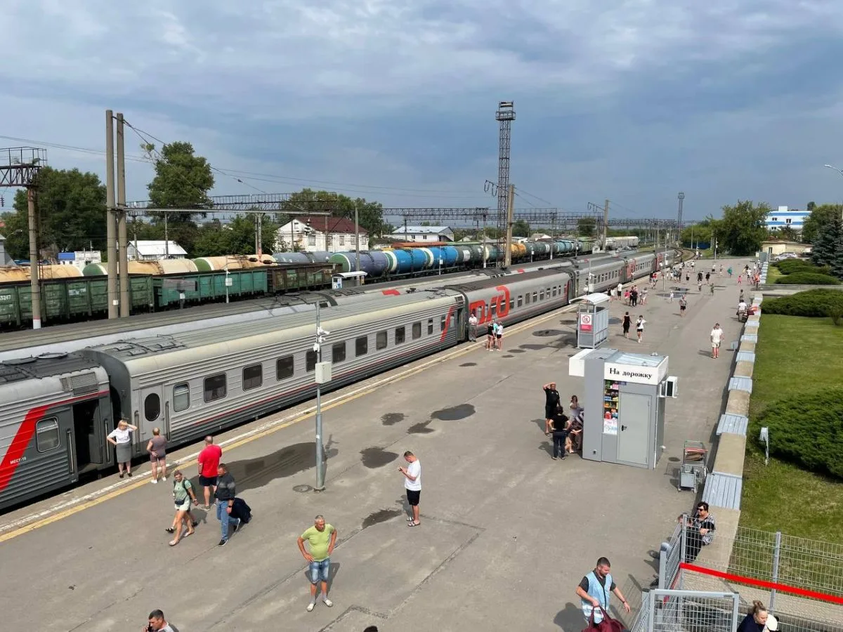 Поезда "Таврия" в Крым продлили до Керчи до 19 октября