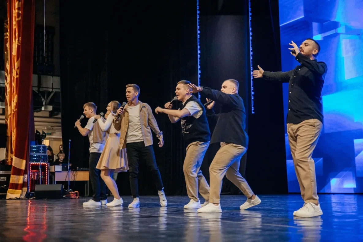 🎤 Комсомольские КВНщики вышли в финал Первой телевизионной лиги!