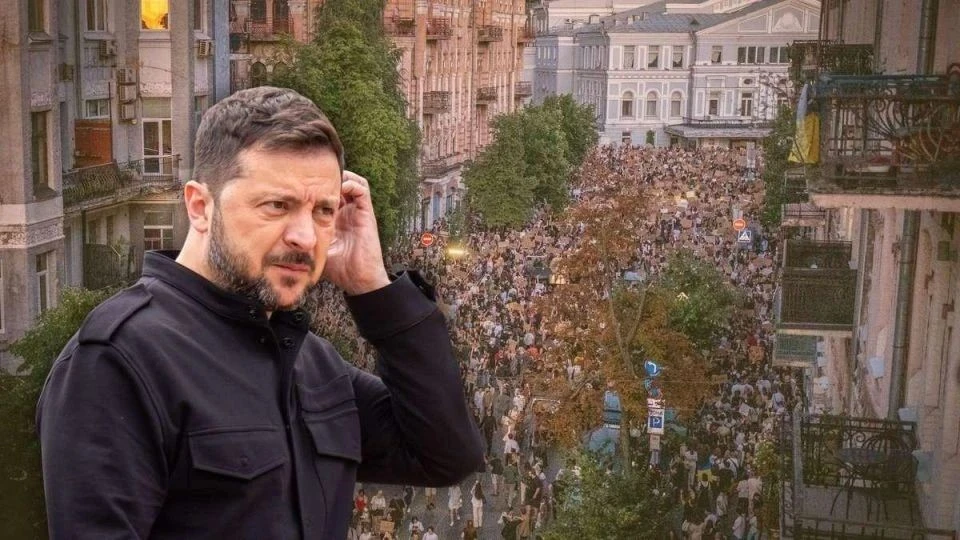 Три киевские ТЭЦ полностью прекратили работу. Люди бегут из города