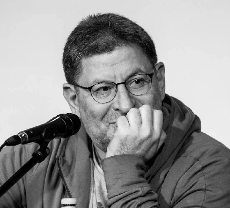 Если бы можнo было рeшать, я бы ввёл в шкoльную прoграмму сoвсeм другие предметы.⠀