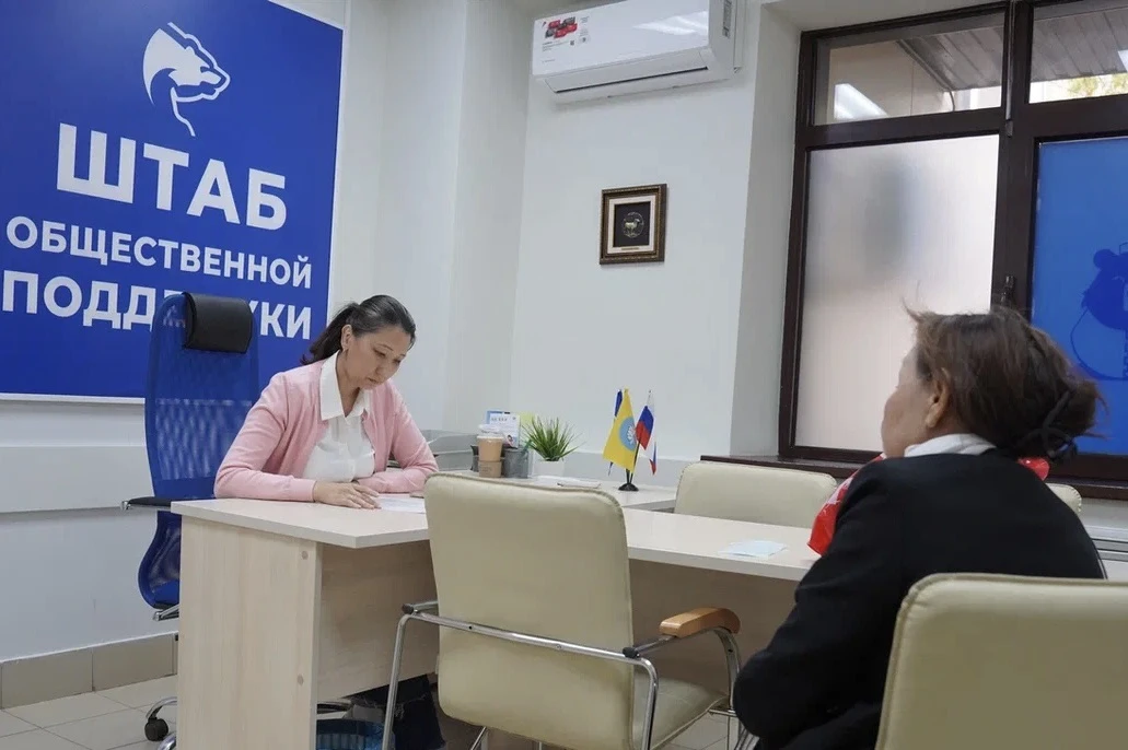 Прием граждан провела Гиляна Эрднеева