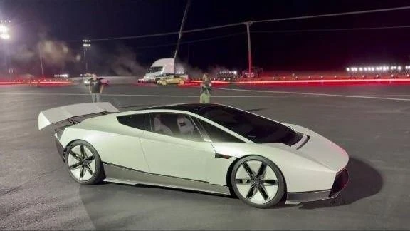 Tesla представила летающий автомобиль: посмотрите на то, что раньше считалось фантастикой
