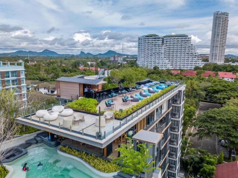 Отдохните в SEAPHERE PATTAYA HOTEL (EX. CROSS VIBE PATTAYA SEAPHERE) в Паттайе, район Н...