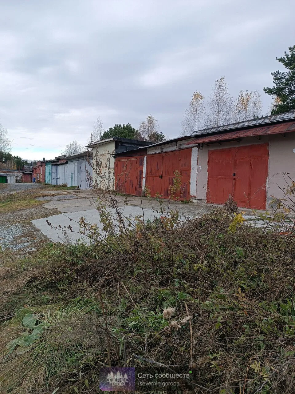 Всем привет. Подскажите пожалуйста к кому обратиться по поводу пропажи электроэнергии в...