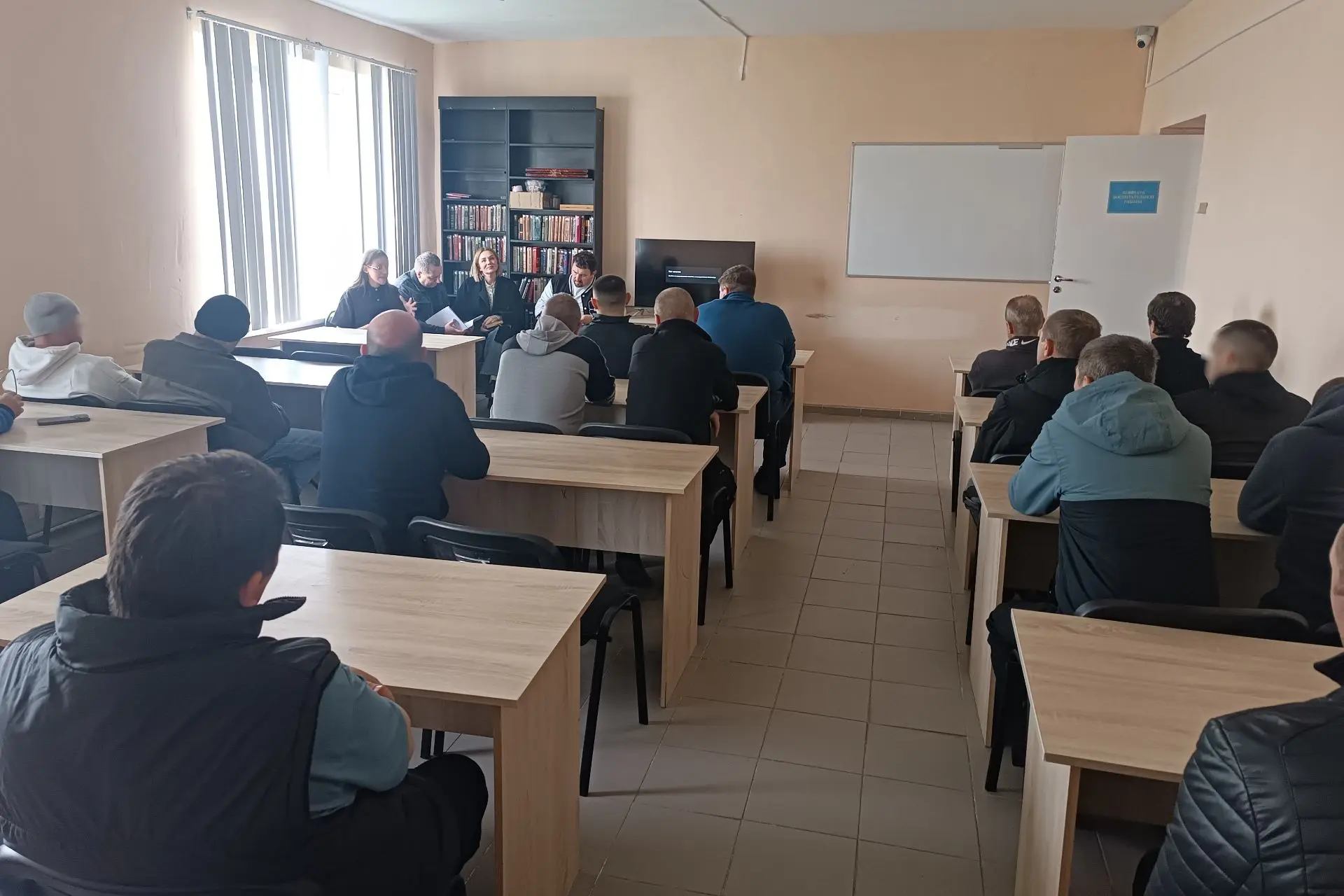 Представители благотворительного фонда «Независимость» посетили УФИЦ при КП-8 УФСИН Рос...