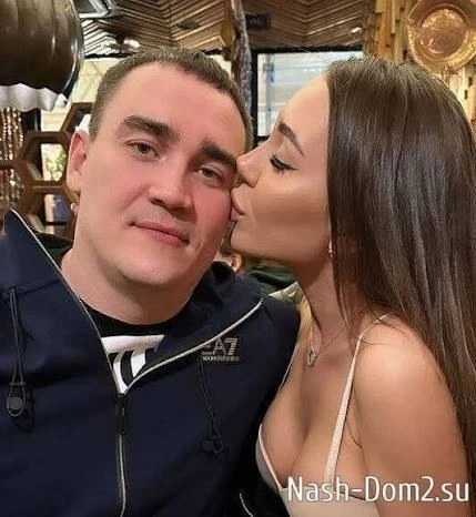 Александр Смуров, мужчина Алены Рапунцель и отец её третьего ребёнка, прокомментировал ...