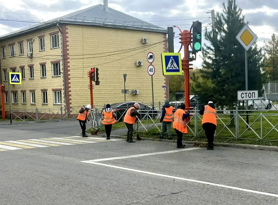 🍂Несмотря на то, что до календарной зимы еще далеко, коммунальные службы активно готов...