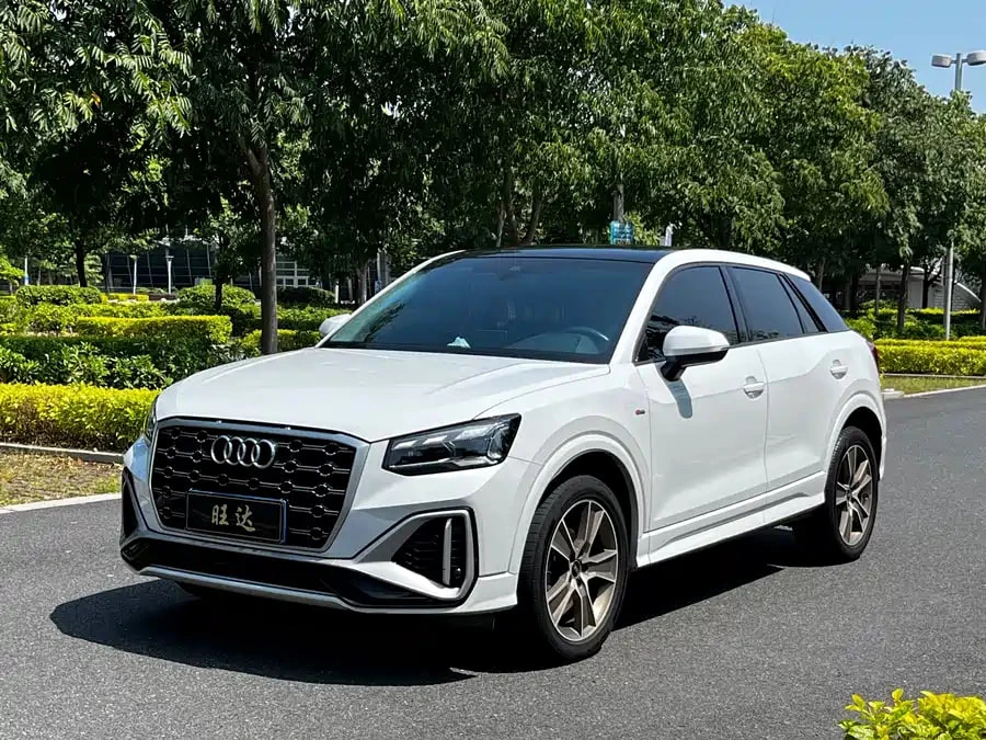 Audi Q2L 35 TFSI fashion and dynamic type
