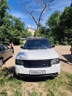 На аукционе в Воронежской области предлагается Land Rover 2012 г.в. по цене 1 292 085 ₽...