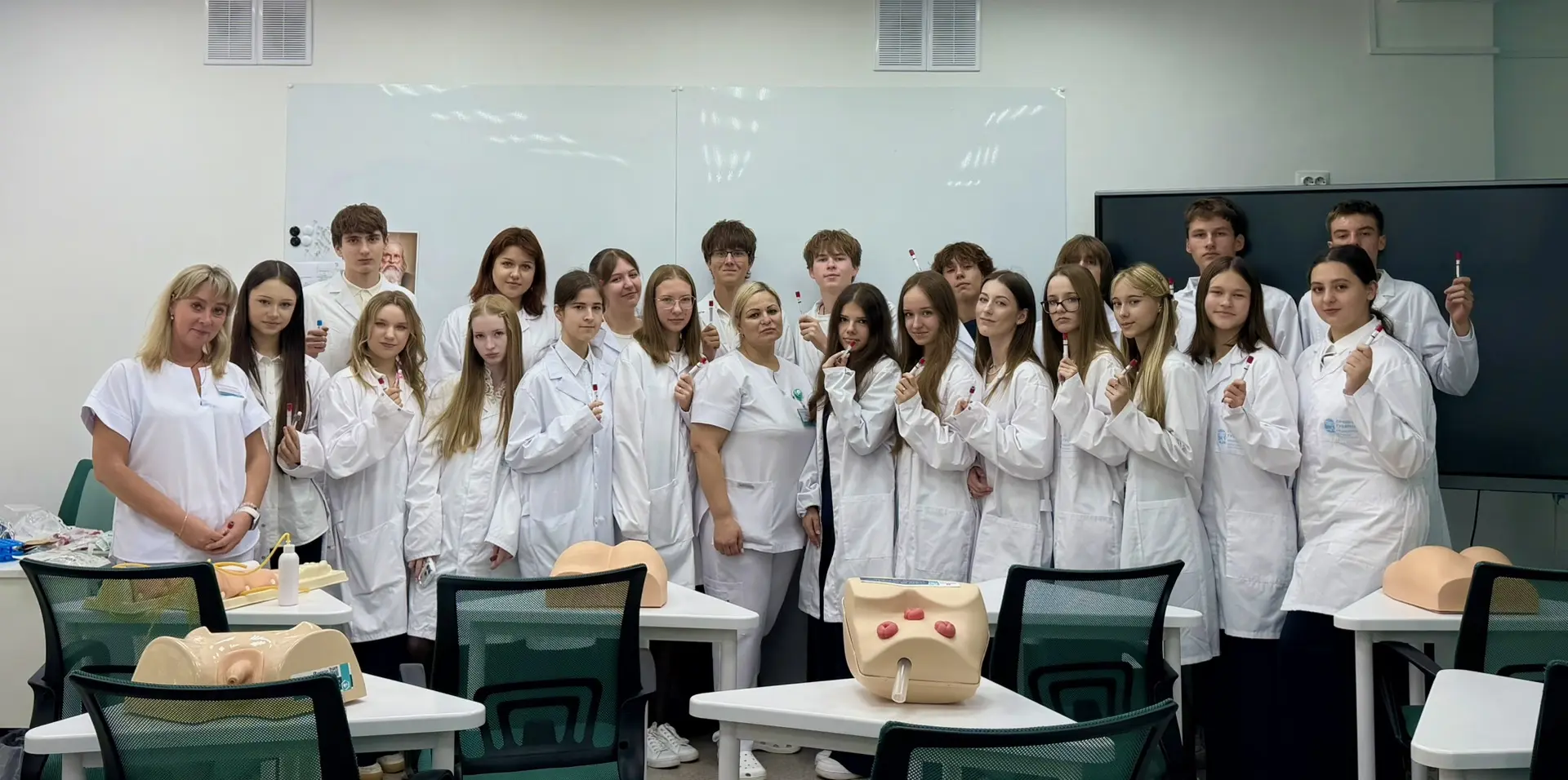 Сегодня в рамках проекта Губернатора Белгородской области «Медицинские классы» наши спе...