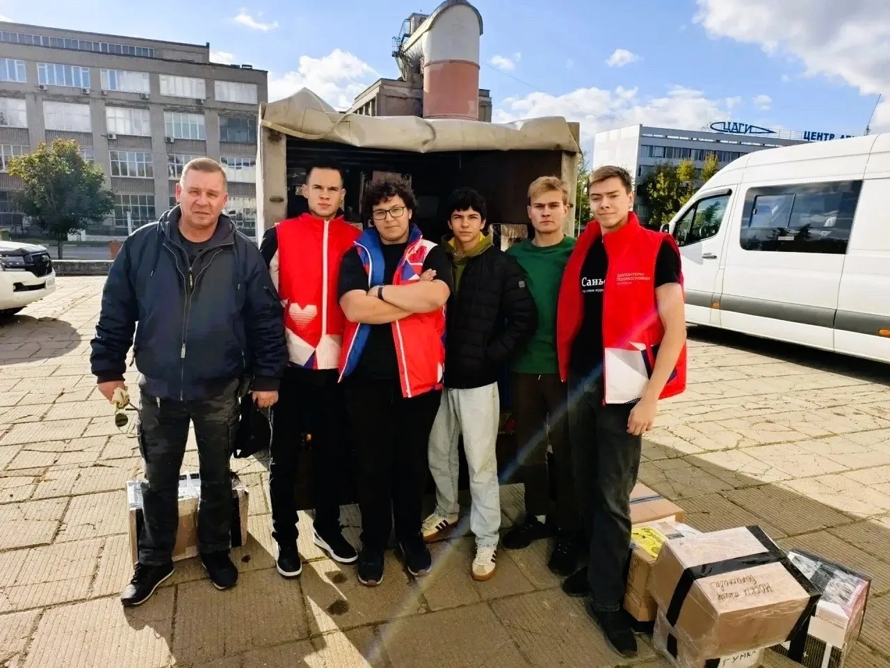 📦 7 тонн гуманитарной помощи отправили в зону СВО из Жуковского