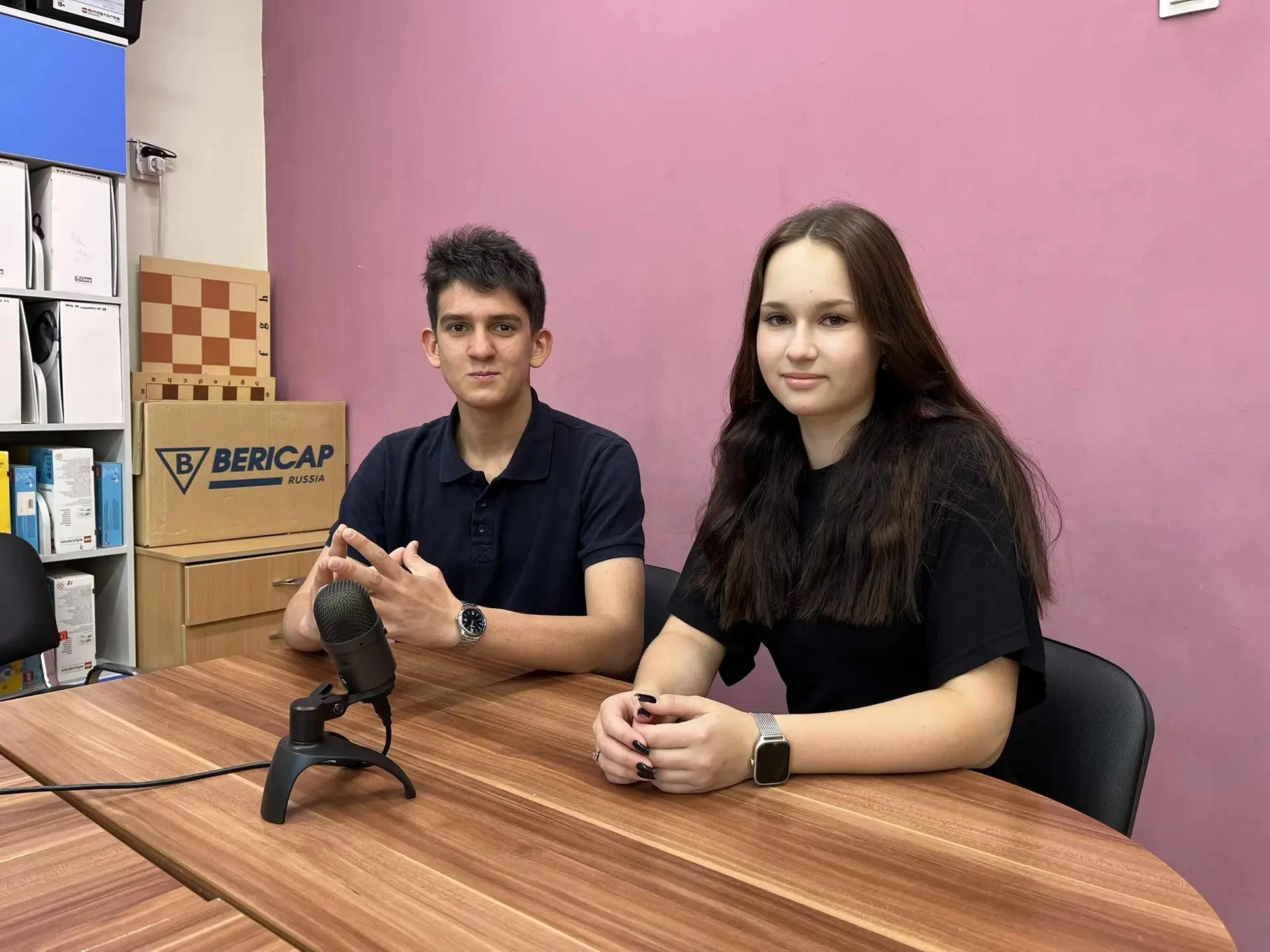 В ЭФИРЕ ШКОЛЬНОЕ РАДИО