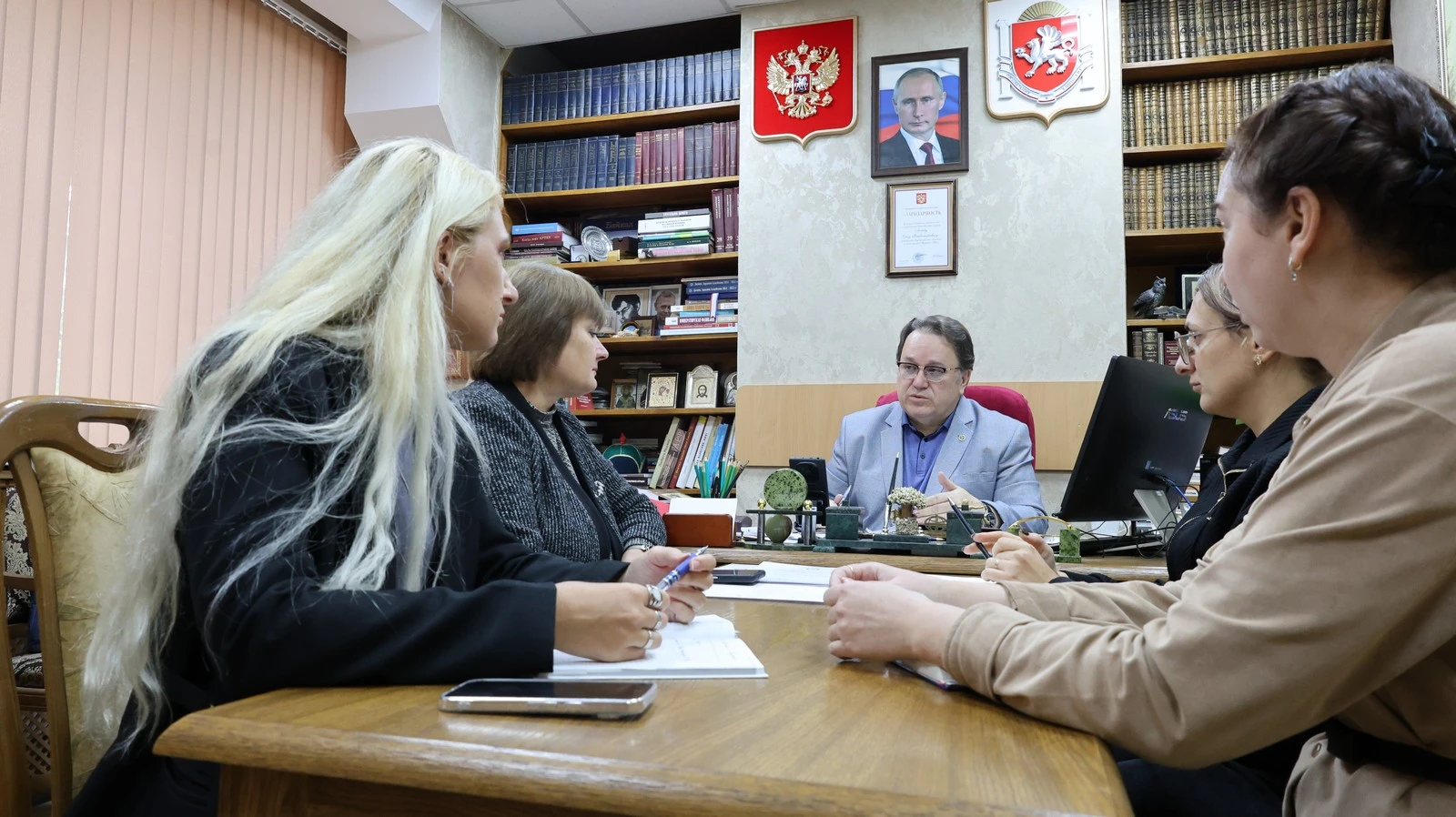 Олег Лобов провел совещание по подготовке Дня Госкомархива в г. Феодосии