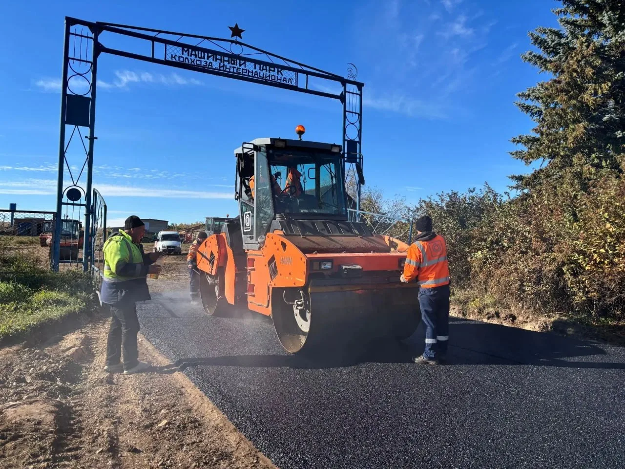 🚧 В Нижней Руси обновляют дорогу: уложат два слоя асфальта и заменят 6 труб