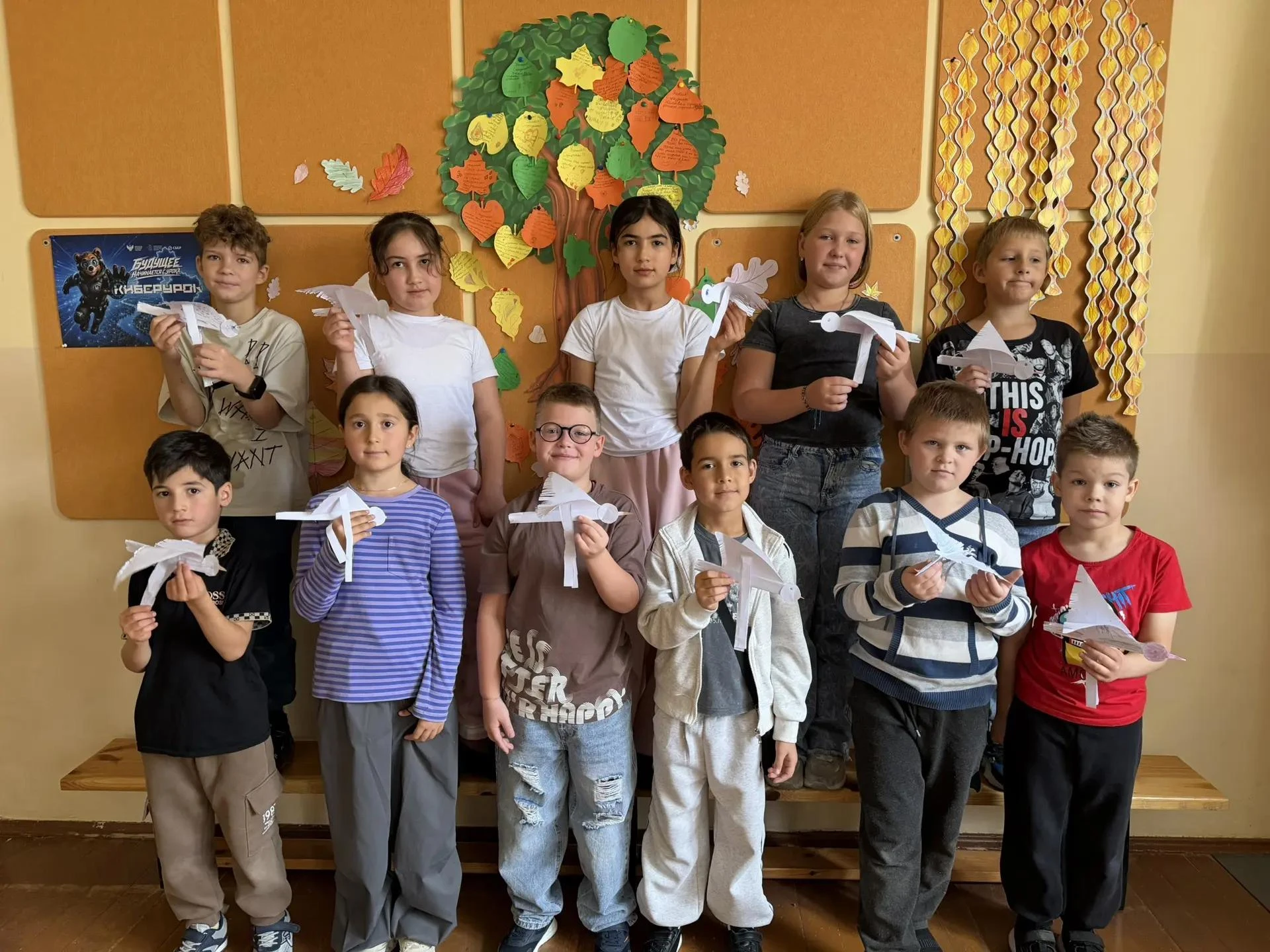 💥Вот и пролетели наши каникулы — сегодня мы закрываем смену. 🙋‍🙋‍На прощание ребята ...