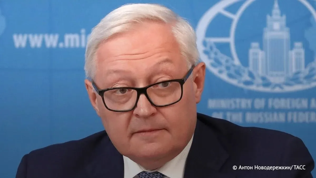 Конкретной договоренности по трехсторонней встрече по Украине нет, заявил Рябков.