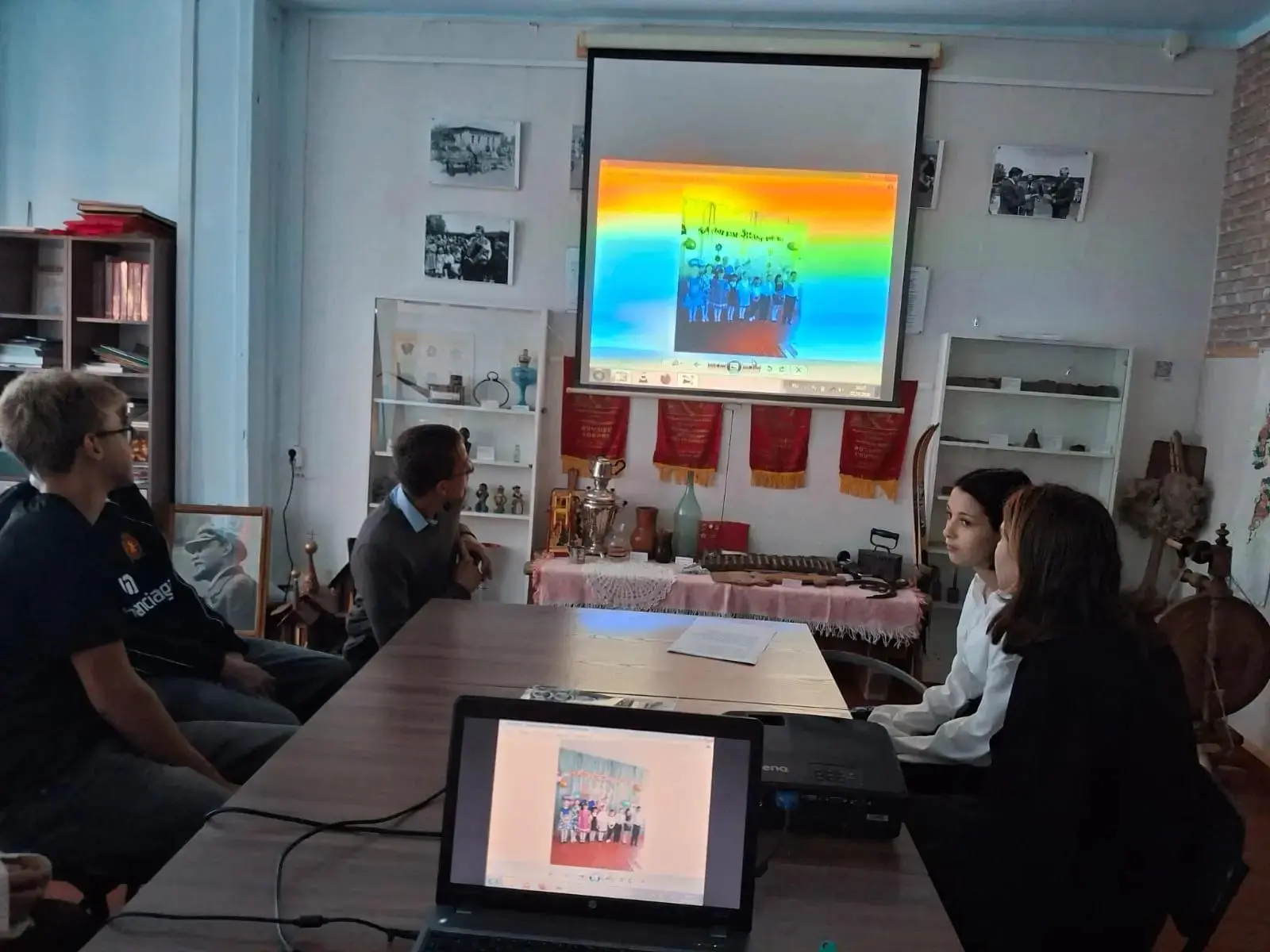 🏫 Музейный урок «Ваш труд благороден и труден»
