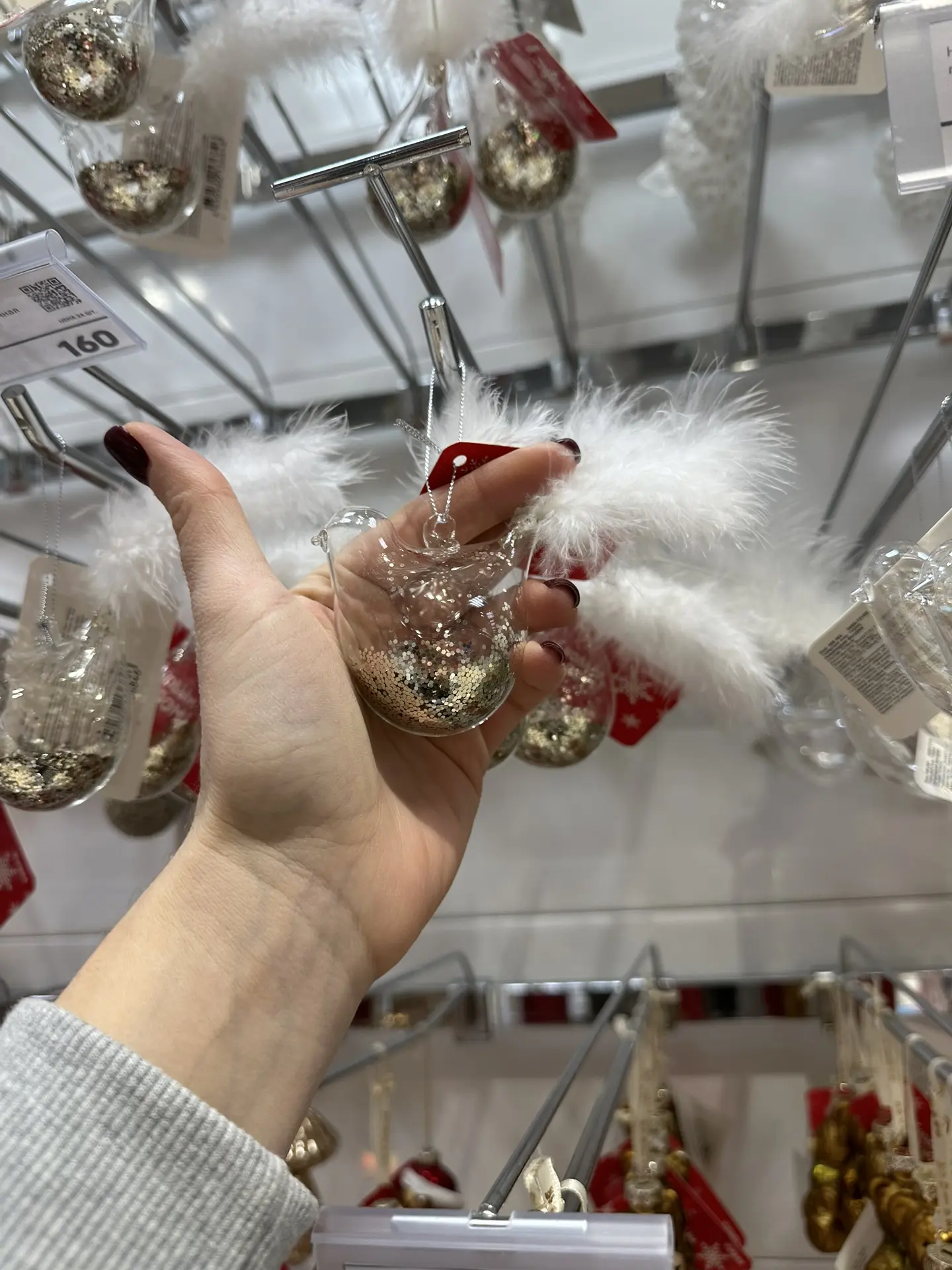 Из стекла конечно оч нра, но как же это не практично и с маленькими детьми не безопасно 🤪