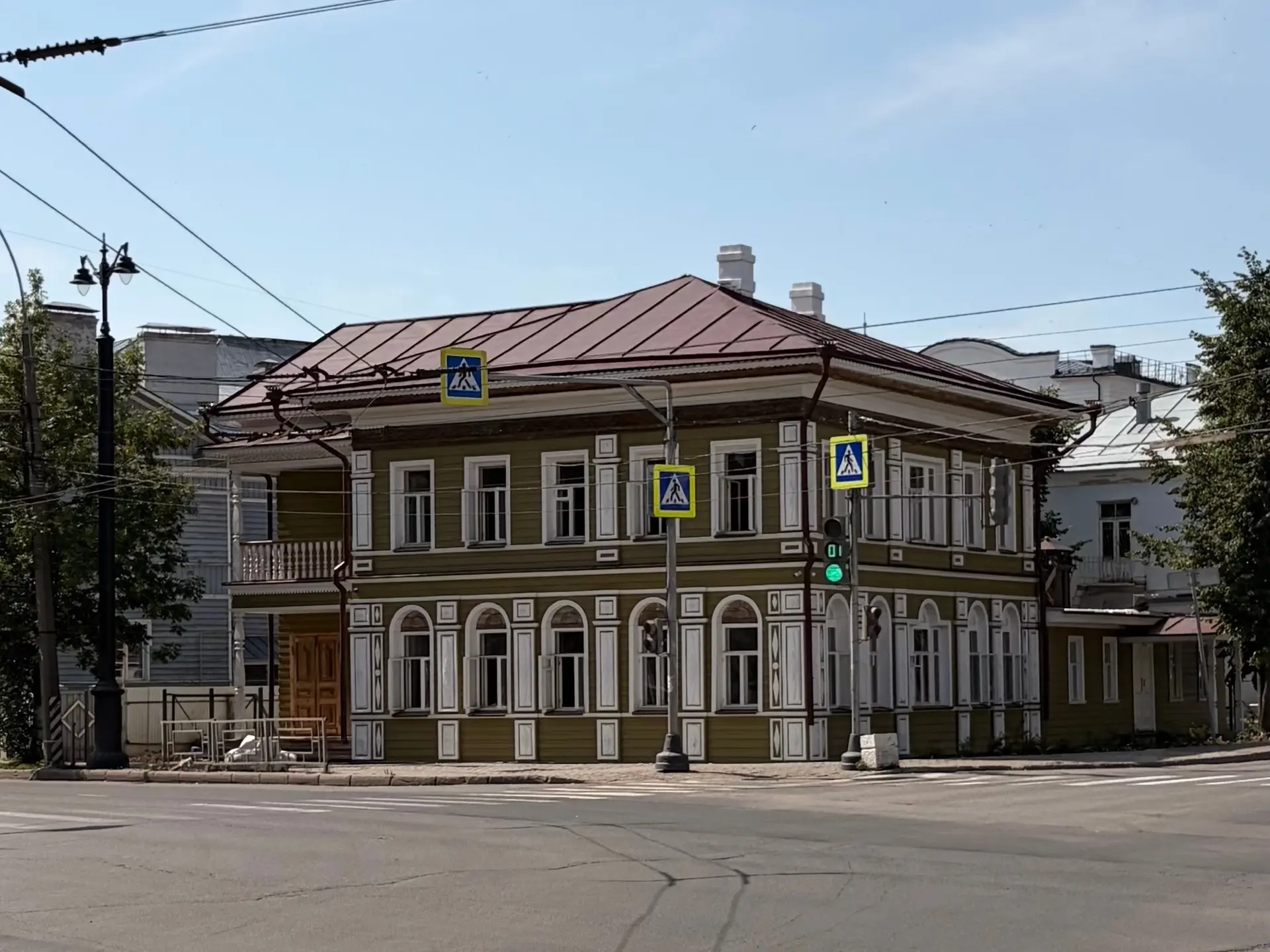 На Ленинградской, 34 откроется ресторан русской кухни.