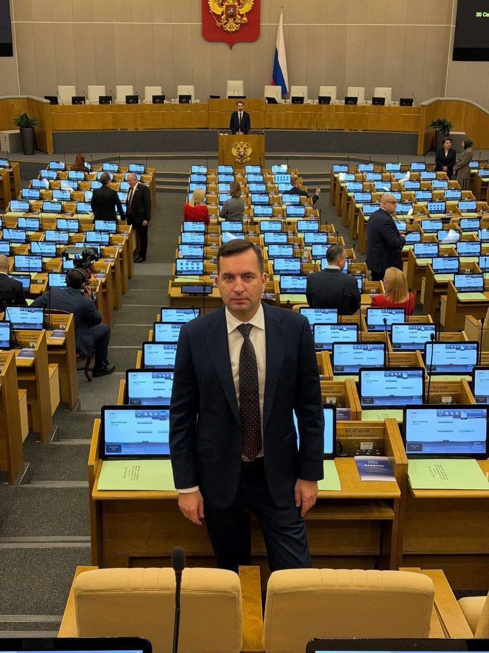 Админ продолжает следить за соцсетями бывшего
