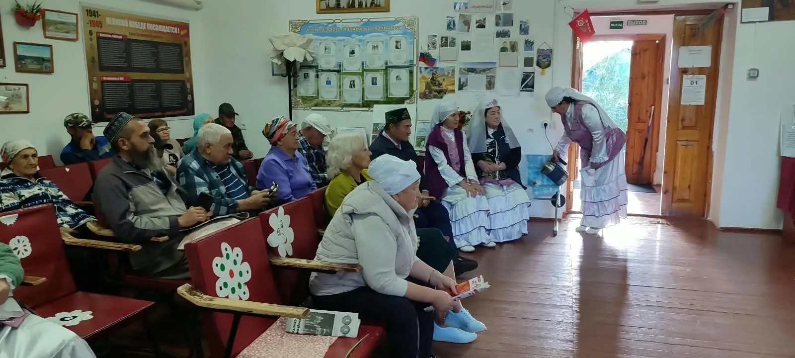 В ОРЕНБУРЖЬЕ СЕЛЬСКИМ КЛУБАМ ГРОЗИТ МАССОВАЯ ЛИКВИДАЦИЯ