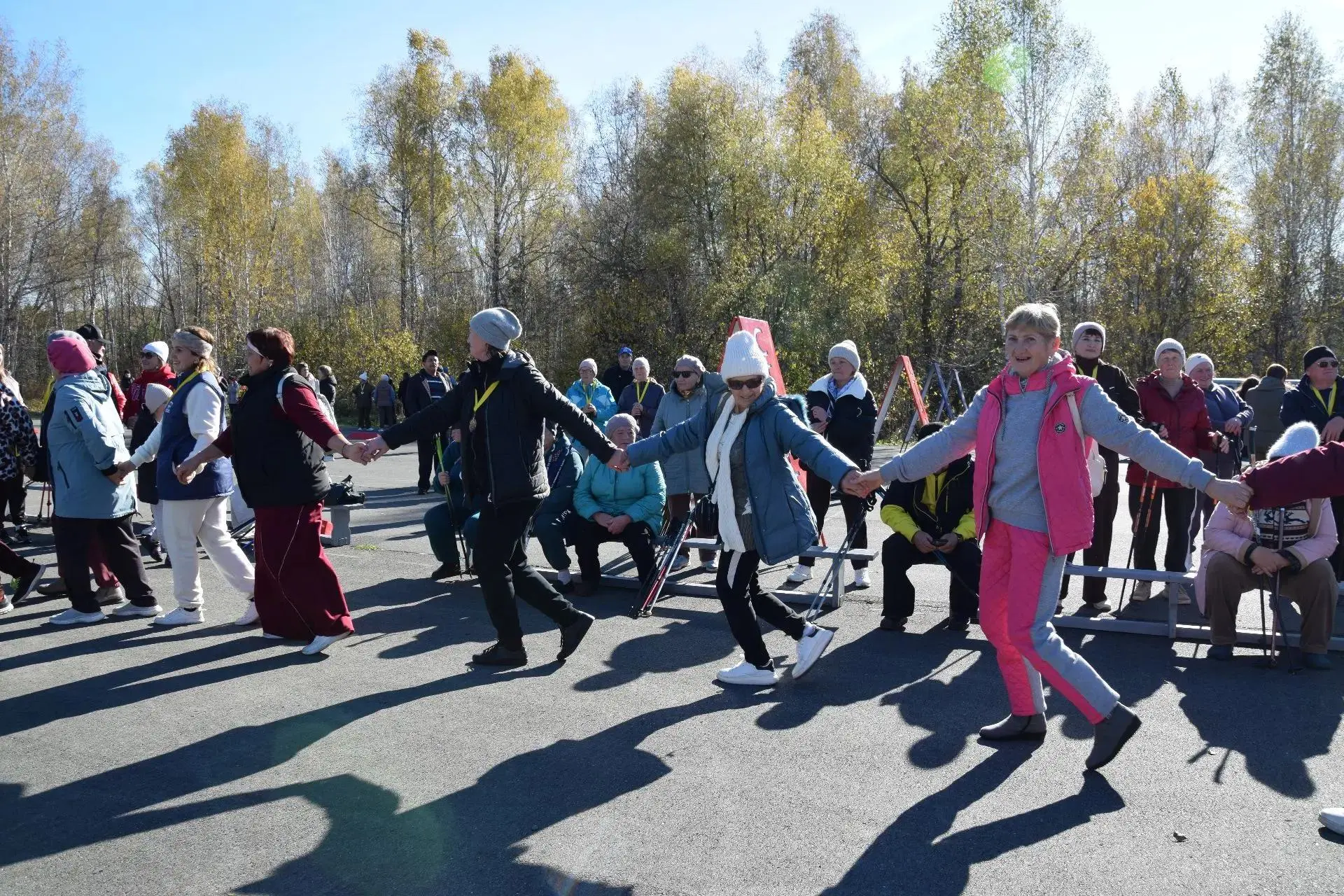 На закрытии окружного «Дня здоровья» 10 октября в с. Упорово наградили самых активных ж...