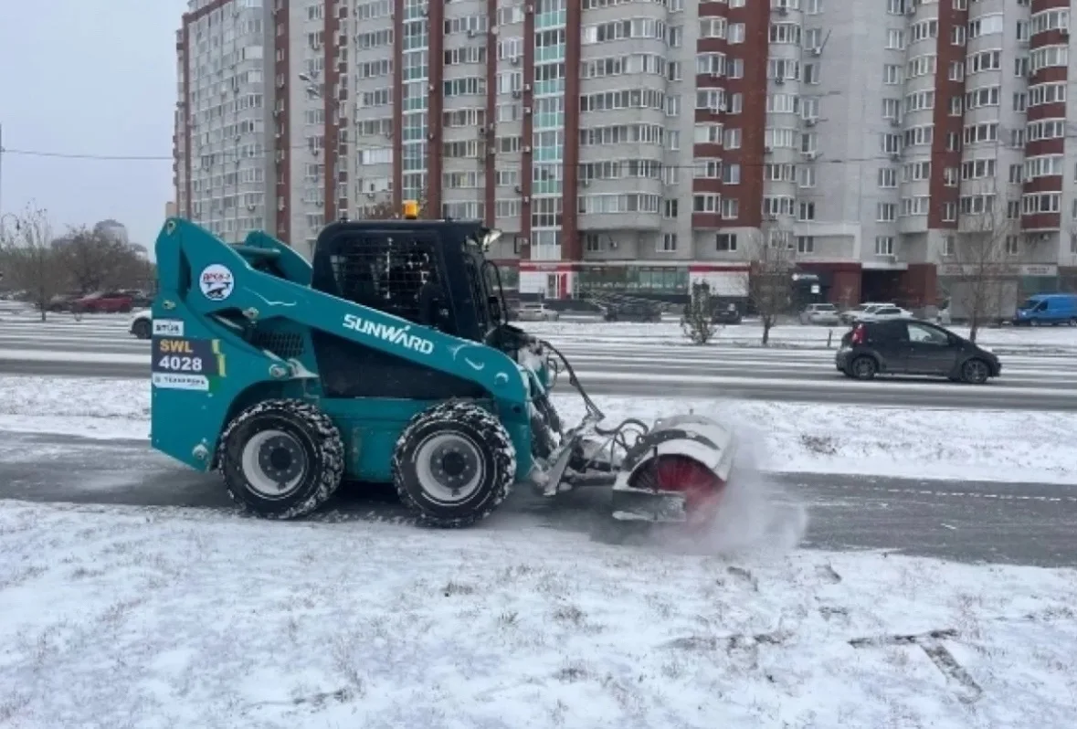Дорожные службы Тюменской области готовят технику к зиме 🚜