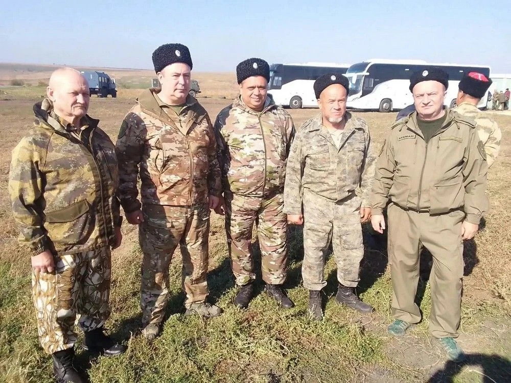 КАЗАКИ ТРЕНИРОВАЛИСЬ НА ВОЕННО-ПОЛЕВЫХ СБОРАХ