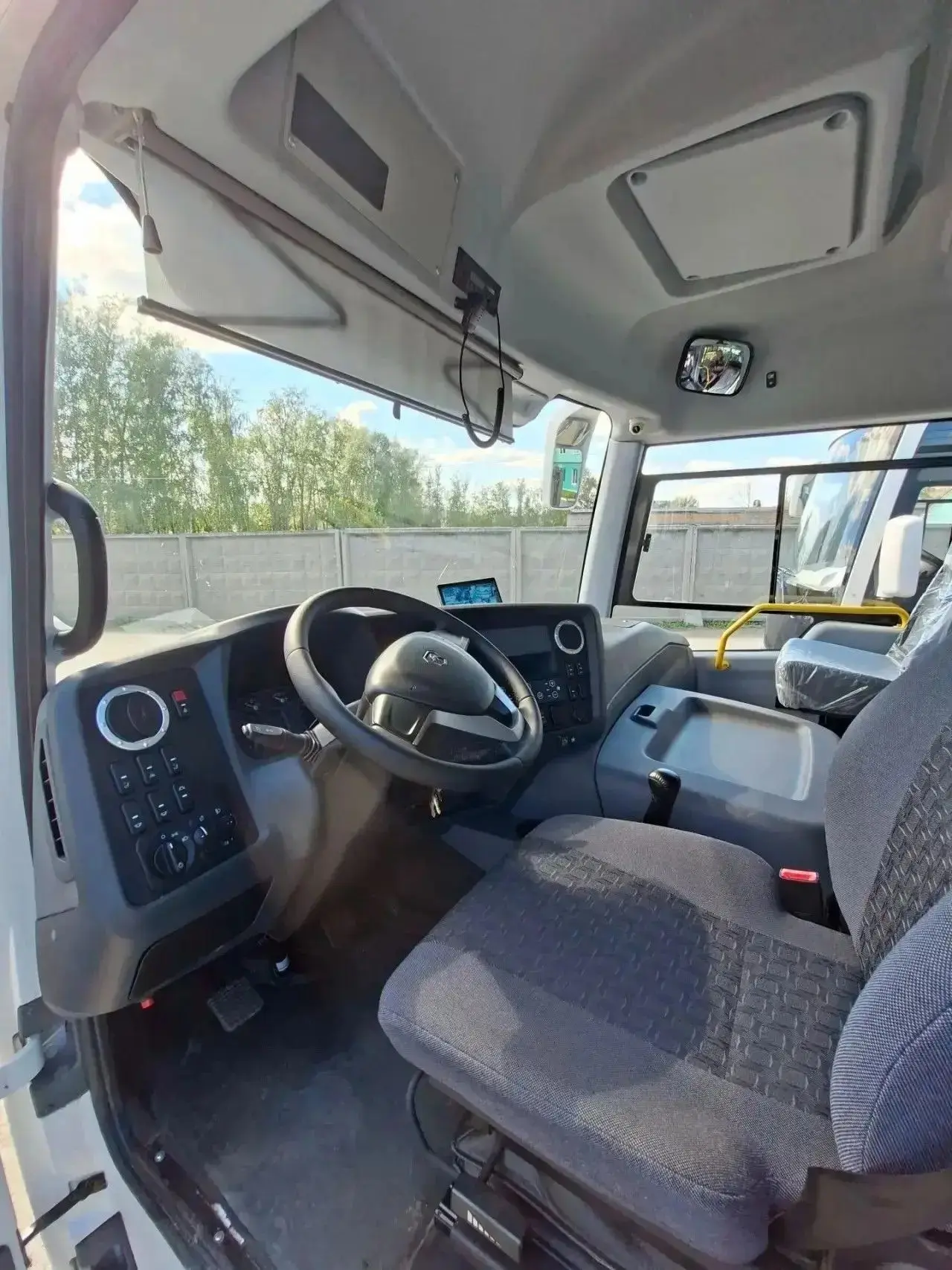 Свердловская область получила 25 новых автобусов по программе льготного лизинга Минтран...