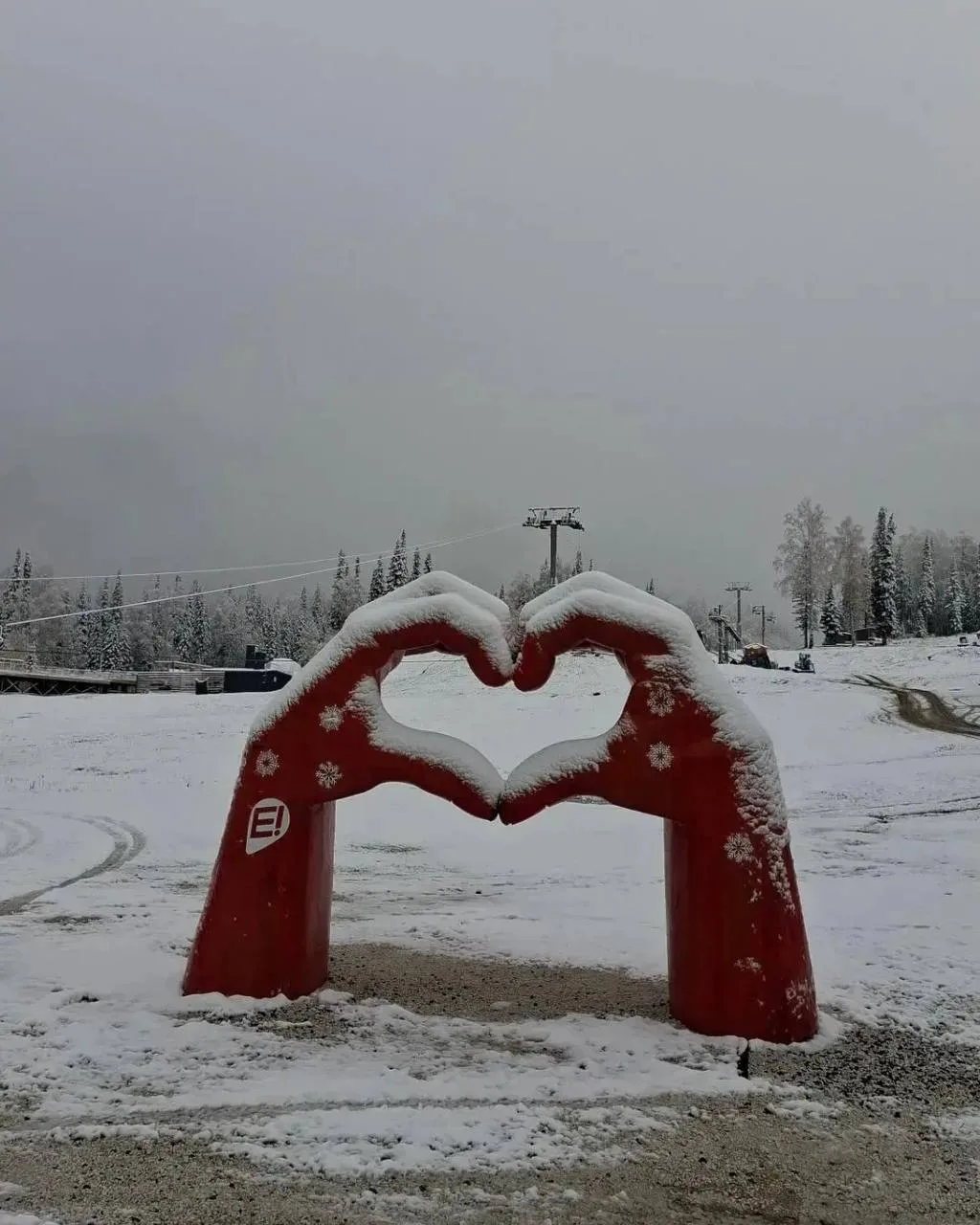 Снег в Шерегеше уже не собирается таять