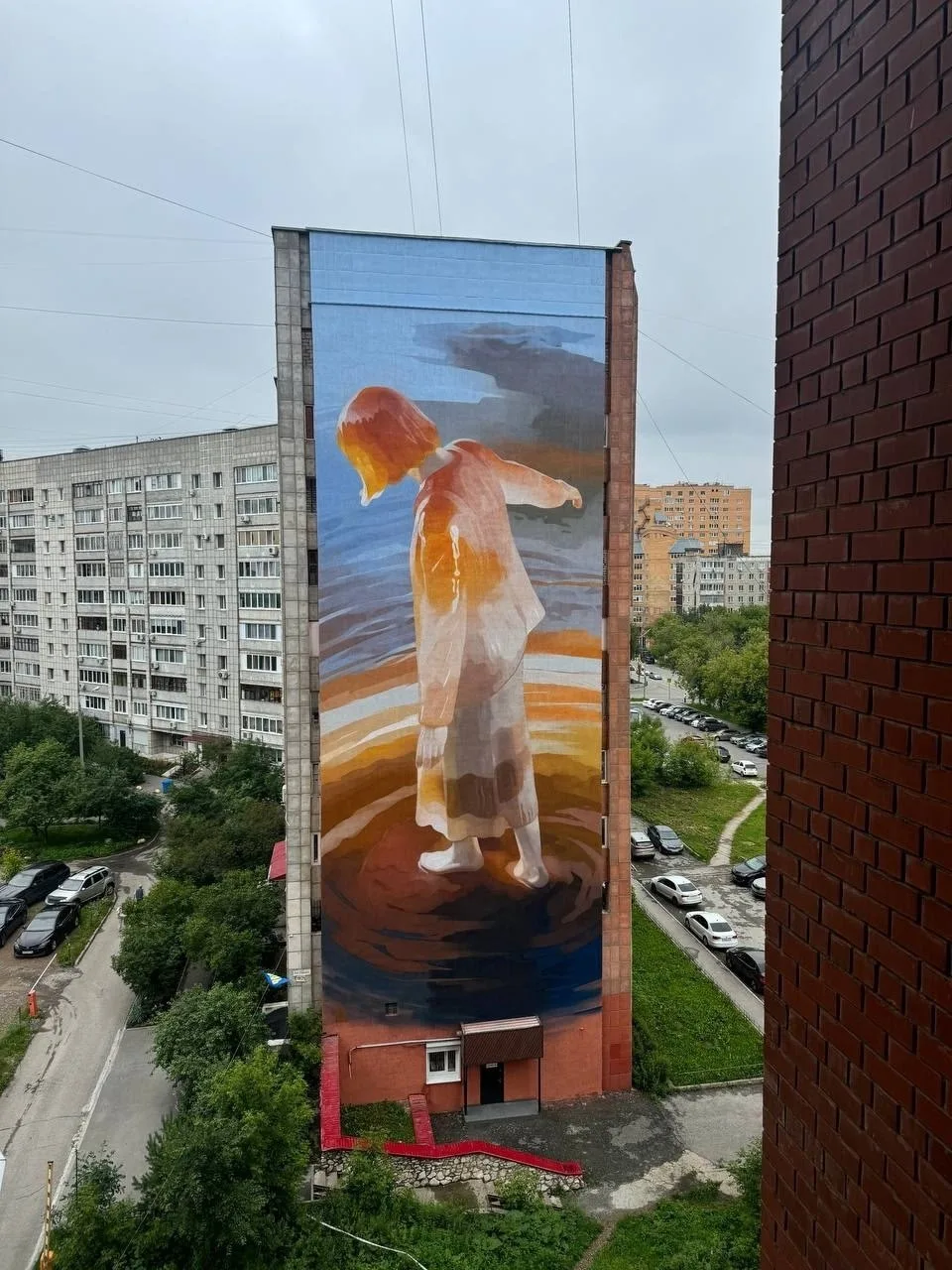 🎨 8 необычных муралов Перми, которые стоит увидеть каждому!