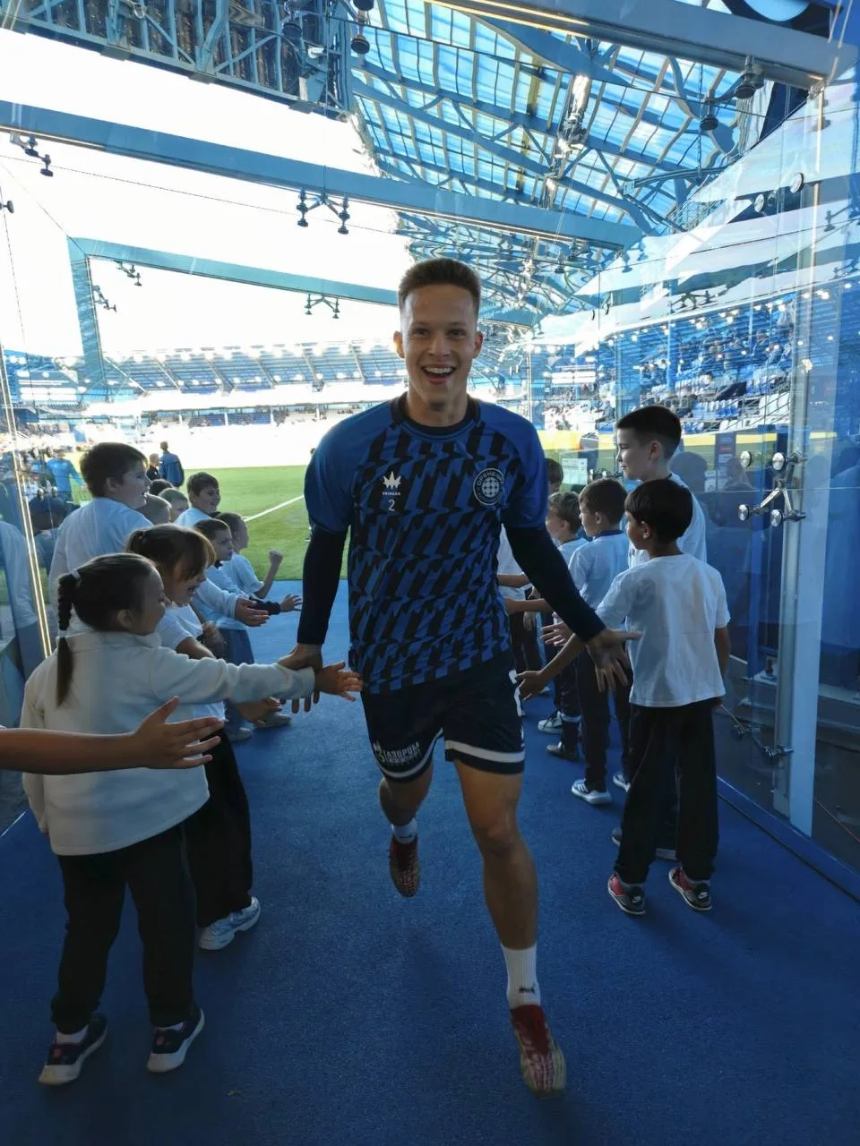 ⚽️Через несколько минут на стадионе «Газовик» начнется матч «Оренбург» – «Динамо» (Маха...