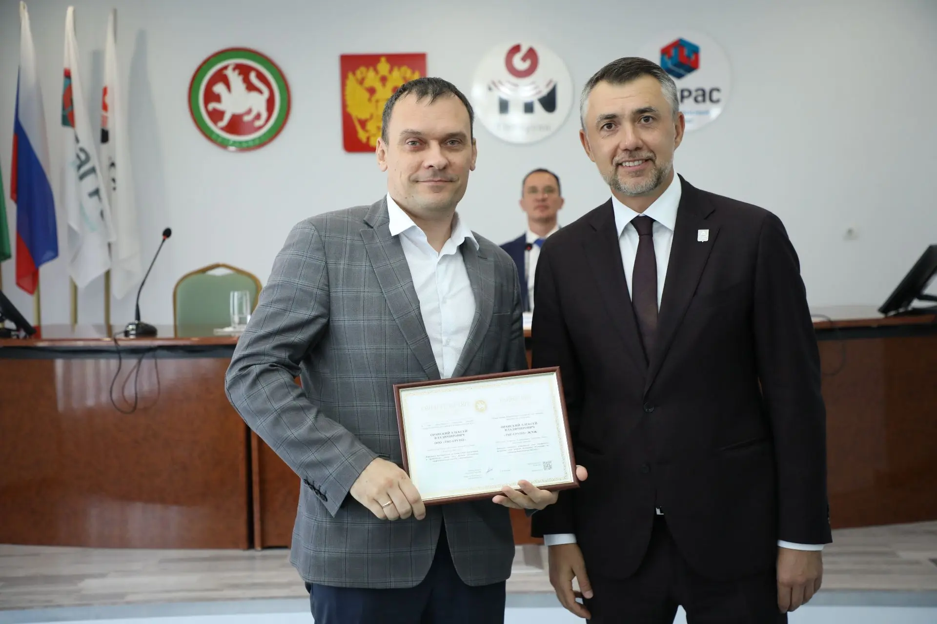 Продолжаем знакомить с бугульминцами - лауреатами Электронной доски почета Республики Т...