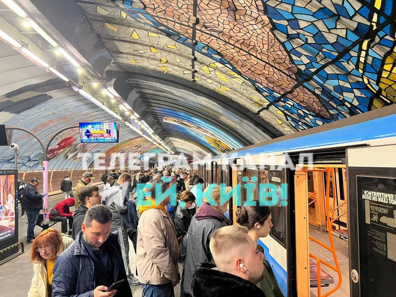 ❗️Транспортный колапс в Киеве: метро снова обесточено