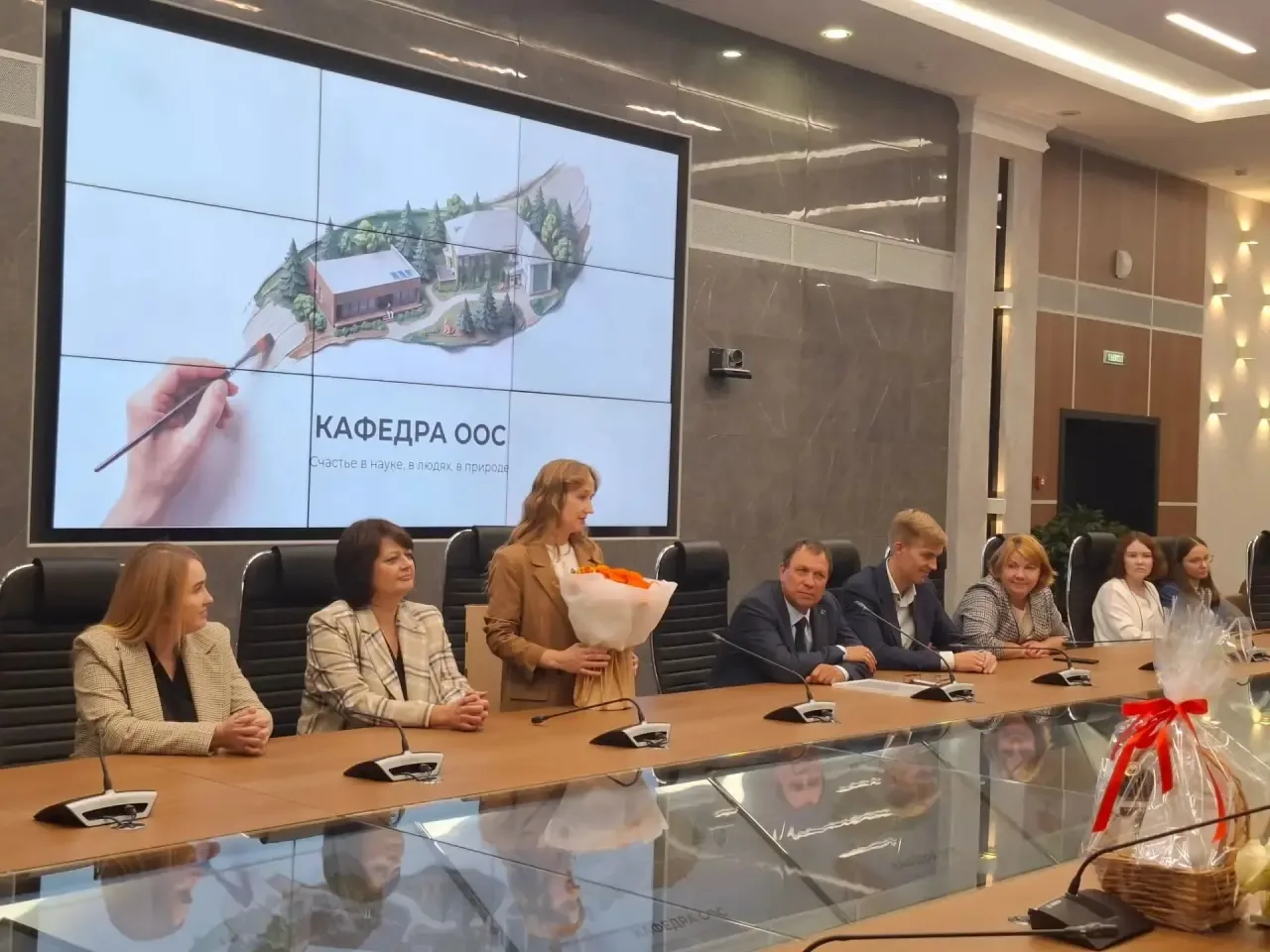 Завершаем эту рабочую неделю приятным🥳
