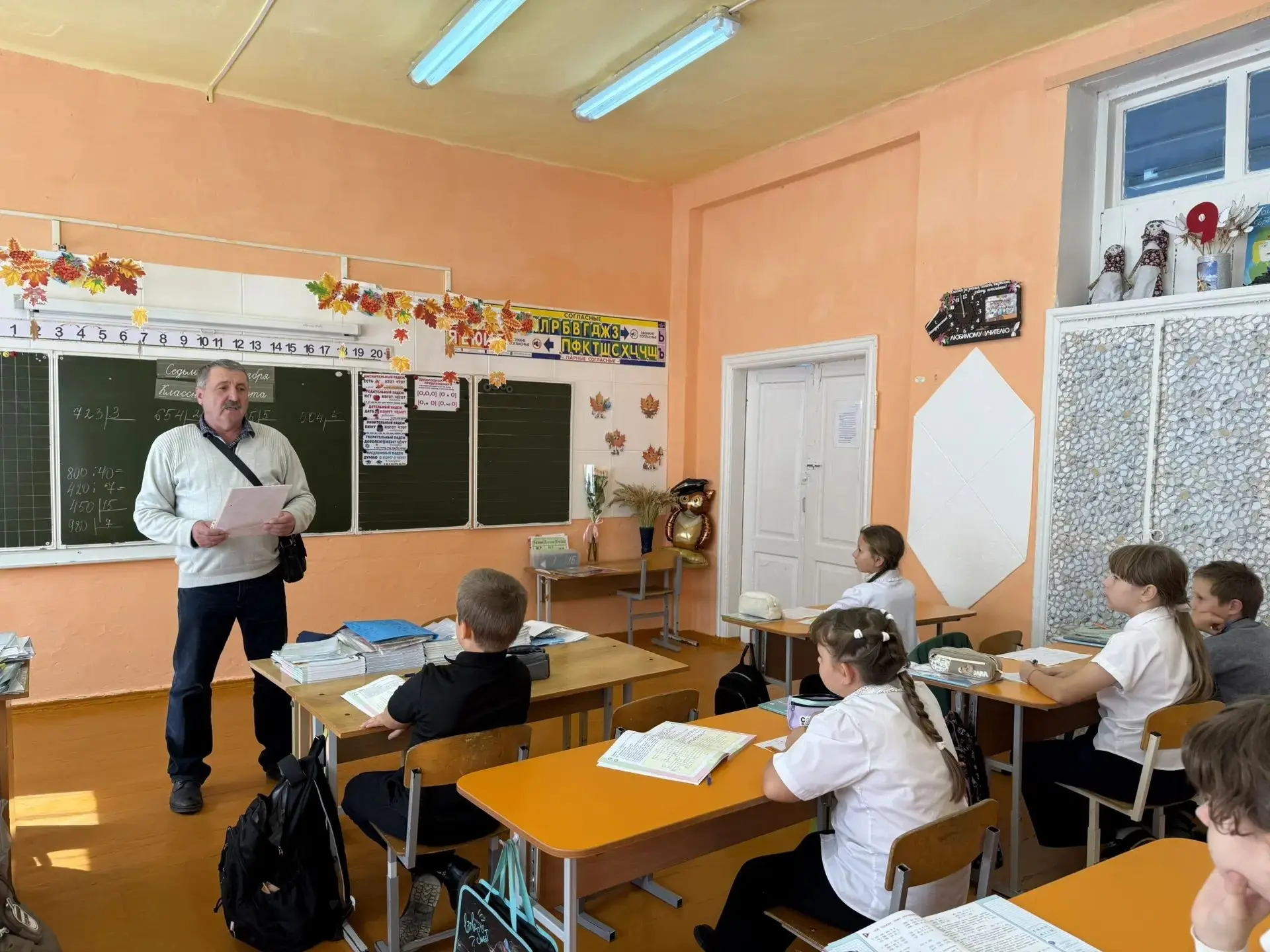 В рамках единого Дня, безопасности в нашей школе прошёл ряд мероприятий, направленный н...