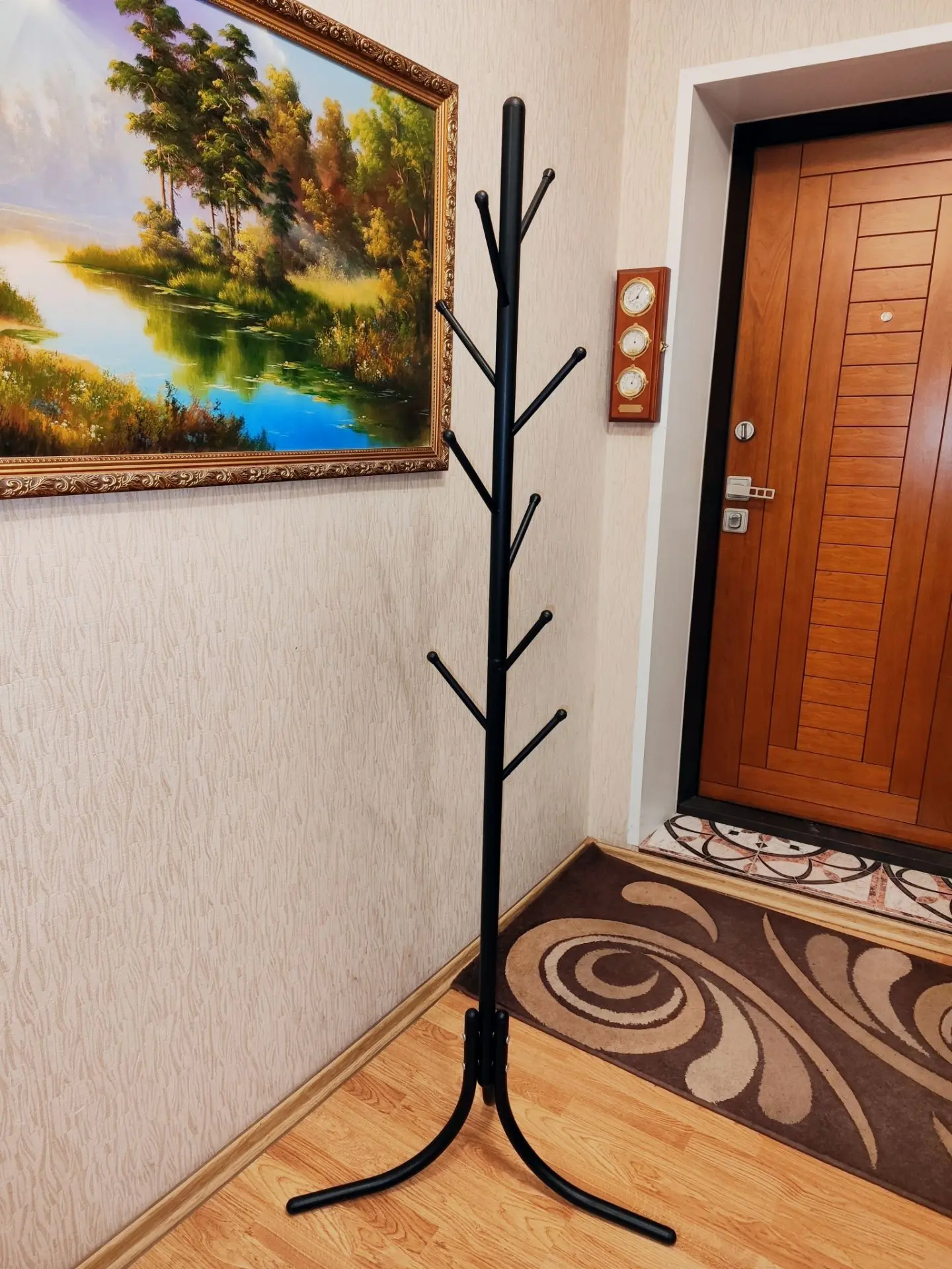 Вешалка Новая