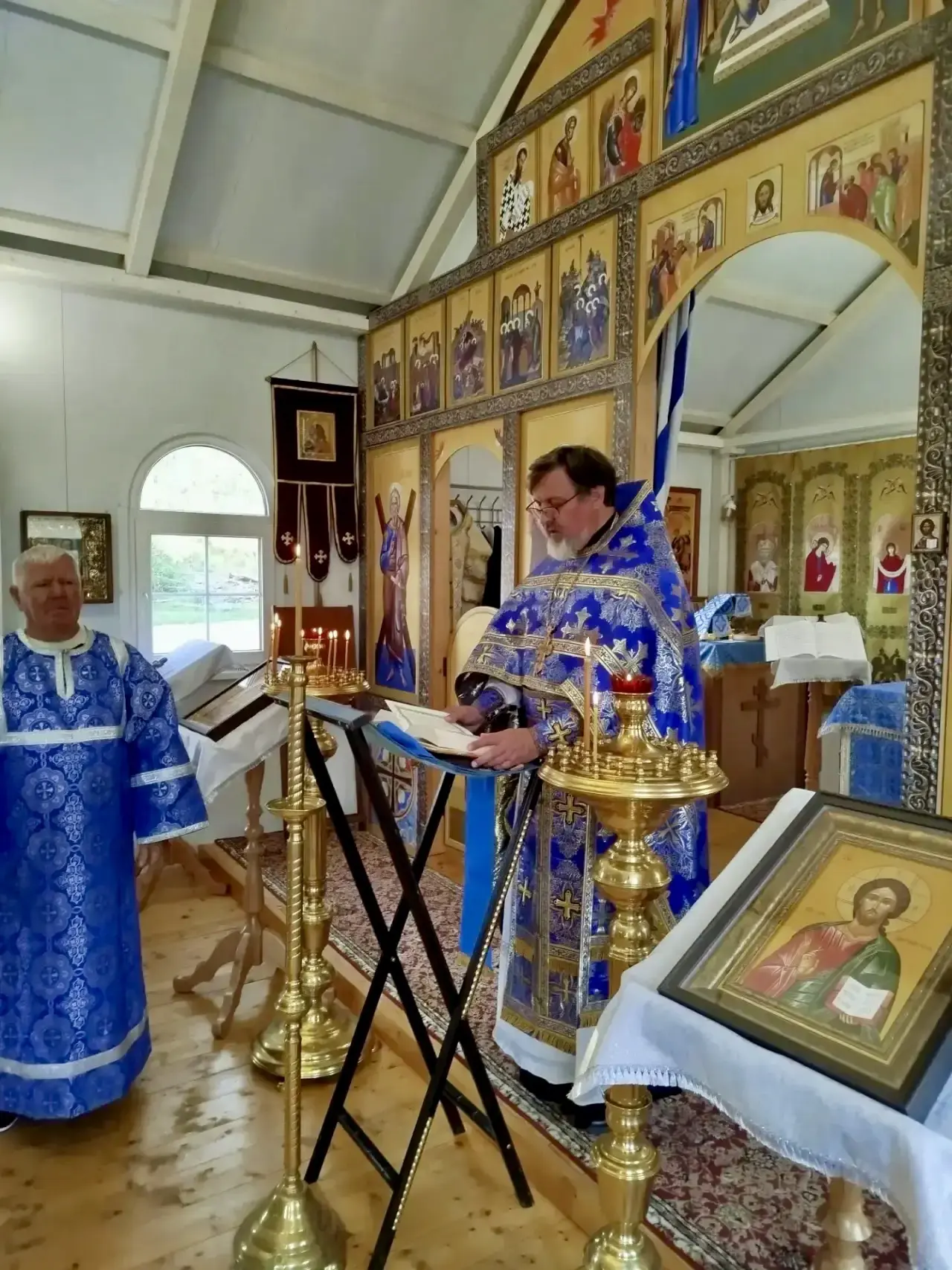 🕊️ 14 октября Престольный праздник воинского храма в честь Покрова Пресвятой Богородиц...