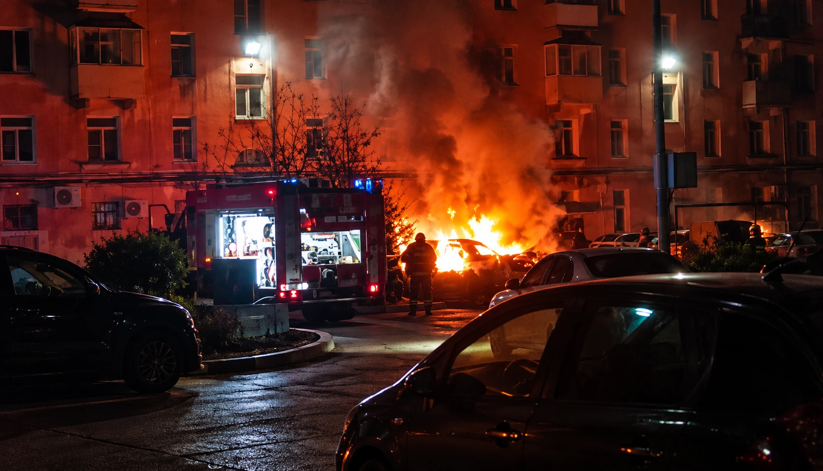 🔥 Ночью в Комсомольске сгорел автомобиль
