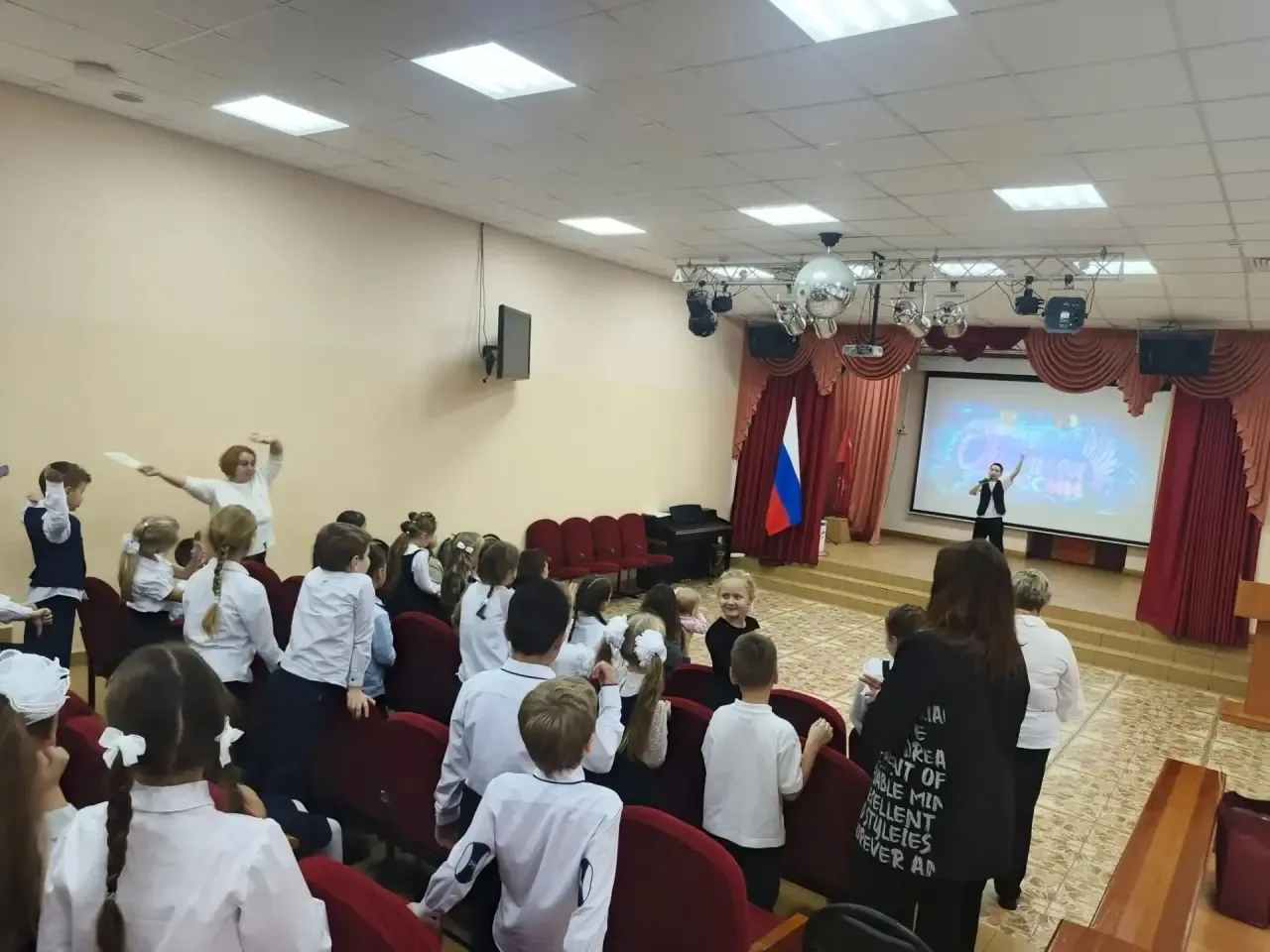 🦅 НАШИ ПЕРВОКЛАССНИКИ — ТЕПЕРЬ «ОРЛЯТА РОССИИ»! 🇷🇺