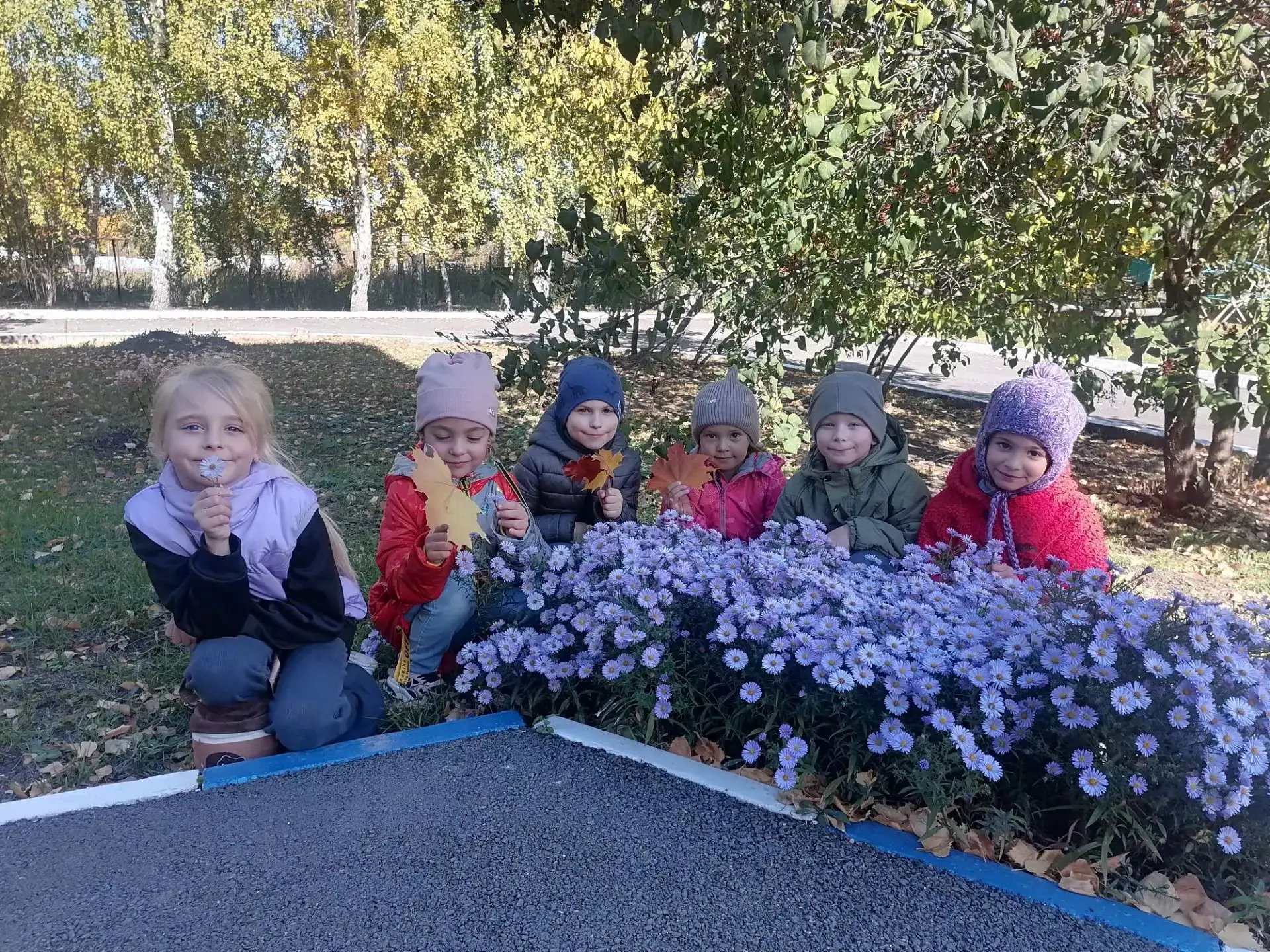 Доброе утро, осень — в окно к нам пришла,