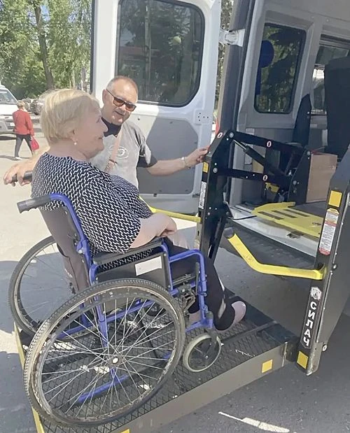 🚐 В рамках национального проекта «Семья» и муниципальной программы «Социальная поддерж...