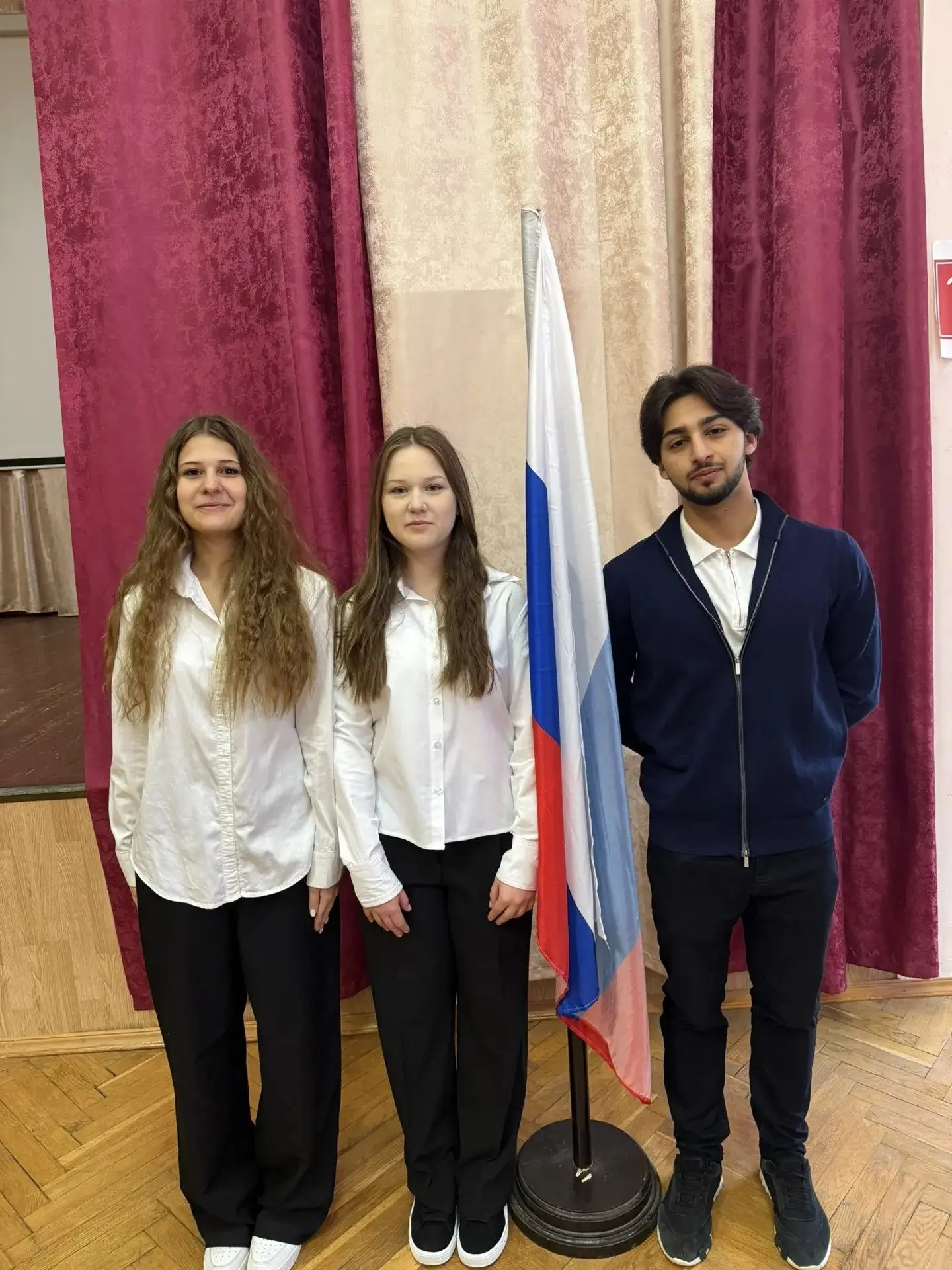 🇷🇺 Традиционно начинаем неделю с главного!
