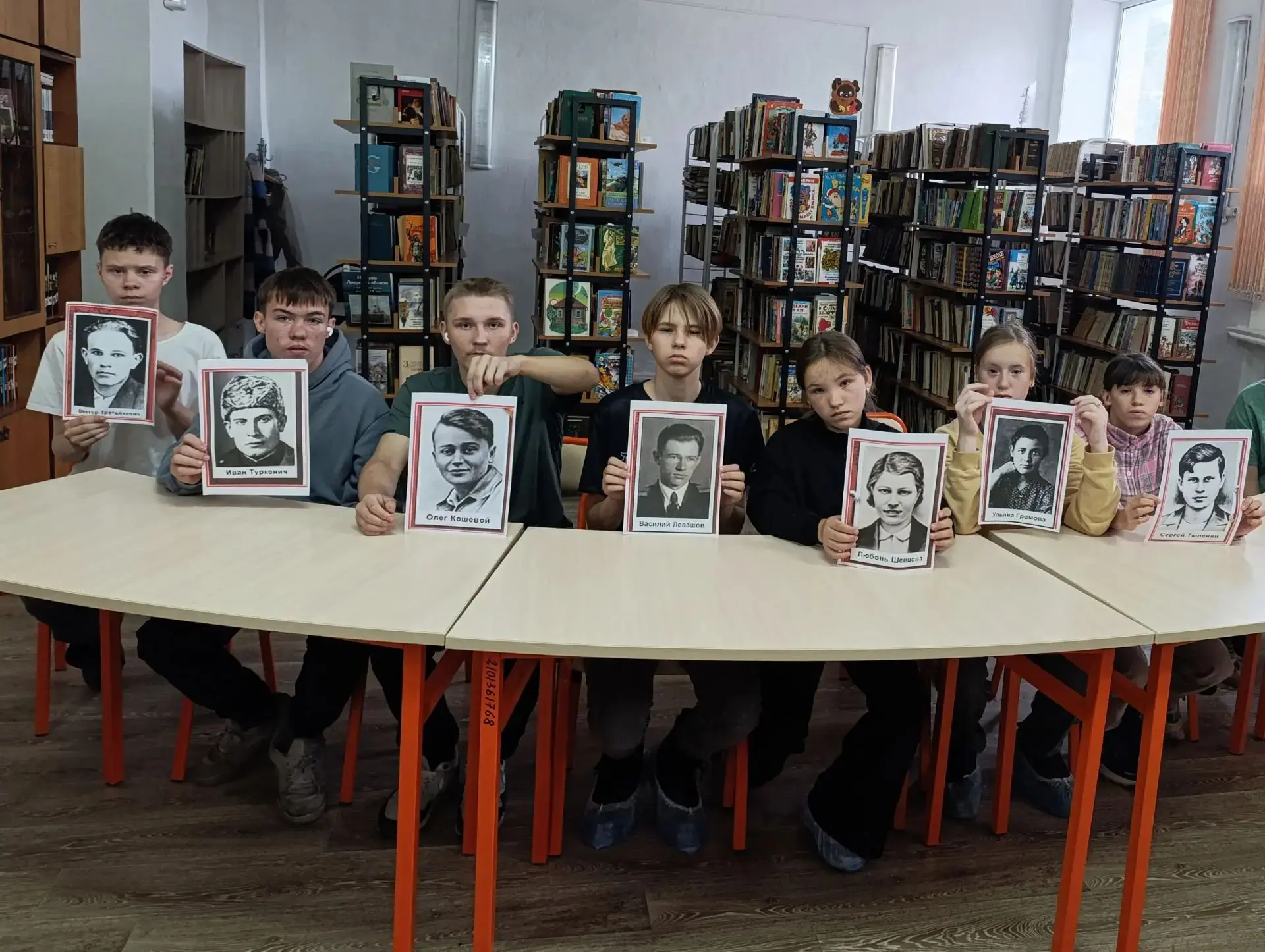 10 октября для наших воспитанников в библиотеке прошел патриотический час, приуроченный...