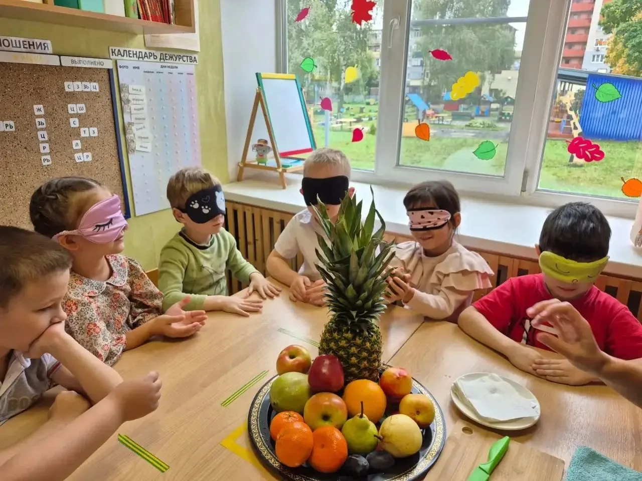 🍎🍊 Фруктовое ассорти в группе «Русалочка»: вкусно, полезно и познавательно!