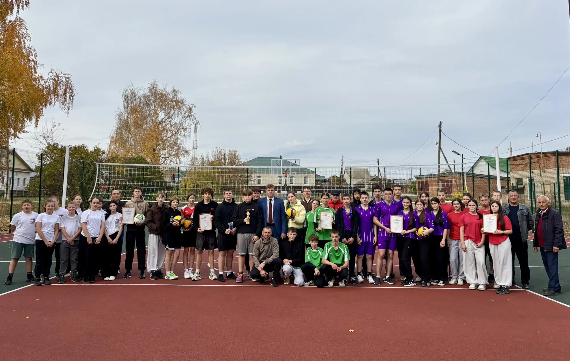 🏐🏆 Турнир по волейболу объединил юных спортсменов пяти школ района