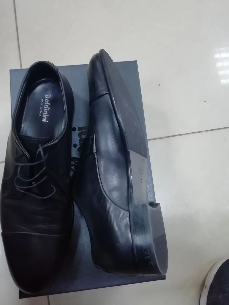 Продам мужские туфли BALDININI и BOSS, б/у, Донецк