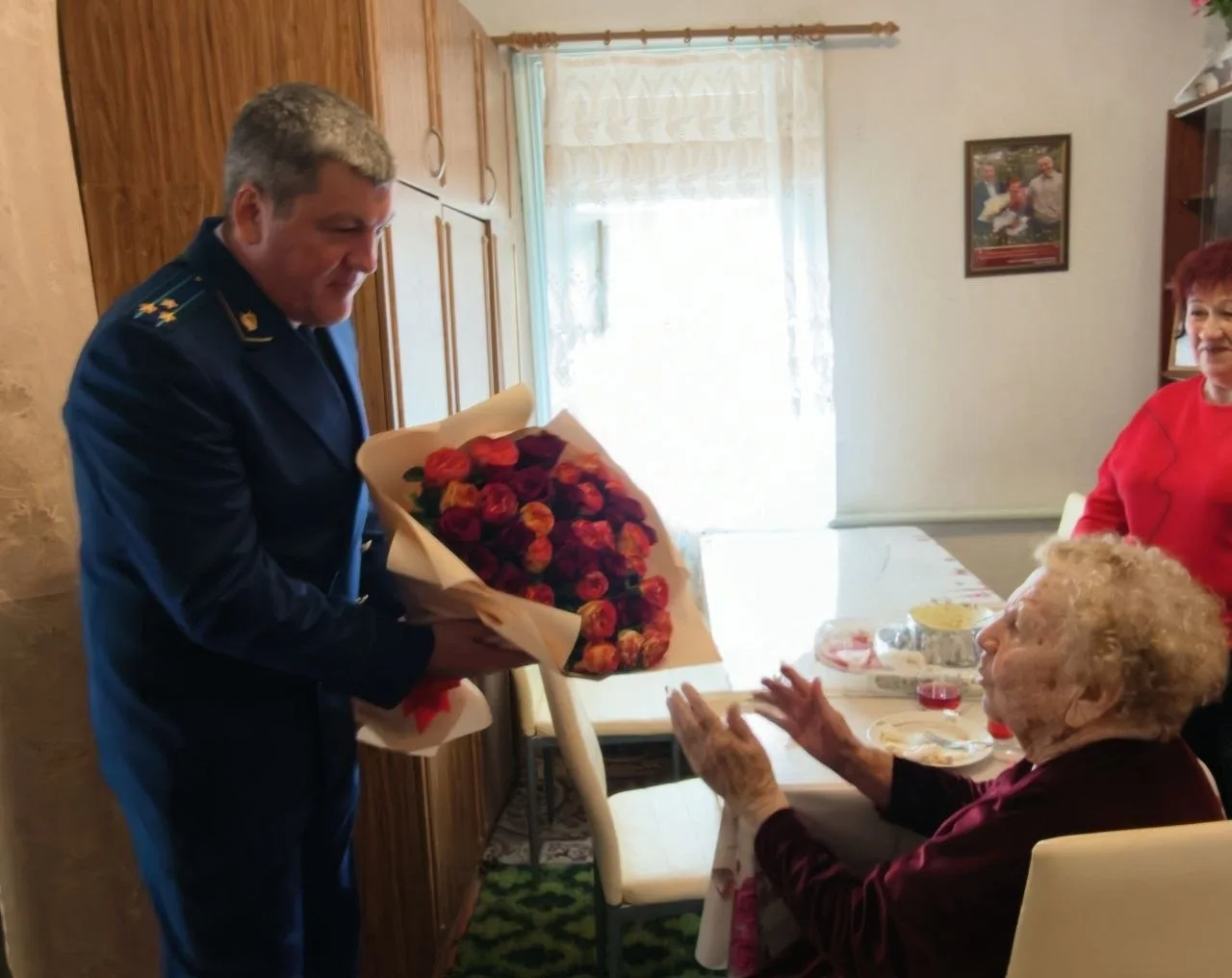 💐Прокуратура Карасунского административного округа г. Краснодара поздравила ветерана В...