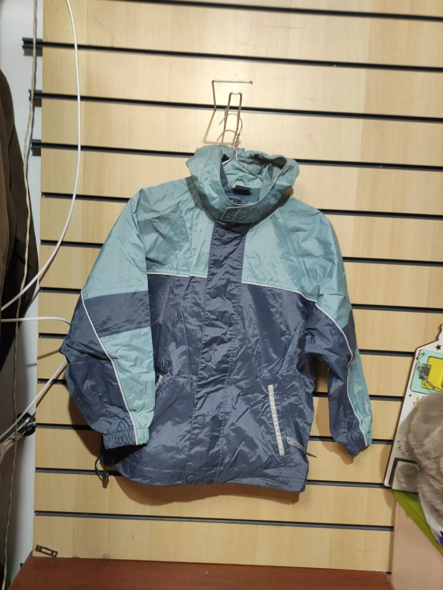 Ветровка, 140 см, 250₽